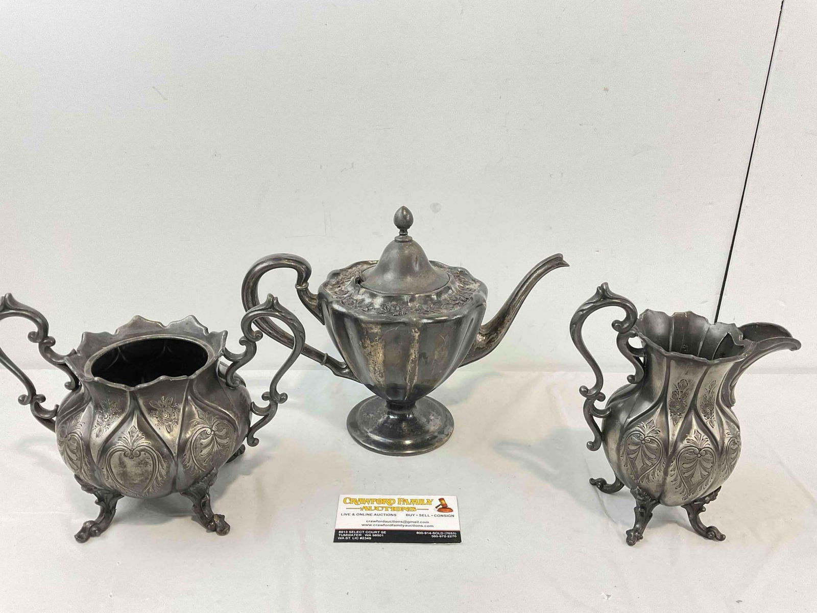 3 pcs Antique Silver Plated Tea Set w/ Floral Petal Pattern. Very Good Condition. See pics. - 8