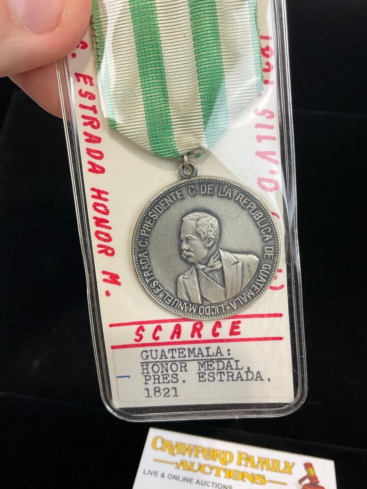 Guatemala Parachute Quali. Pin & Medal, Honor Medal Pres. Estrada 1821 Scarce - 3