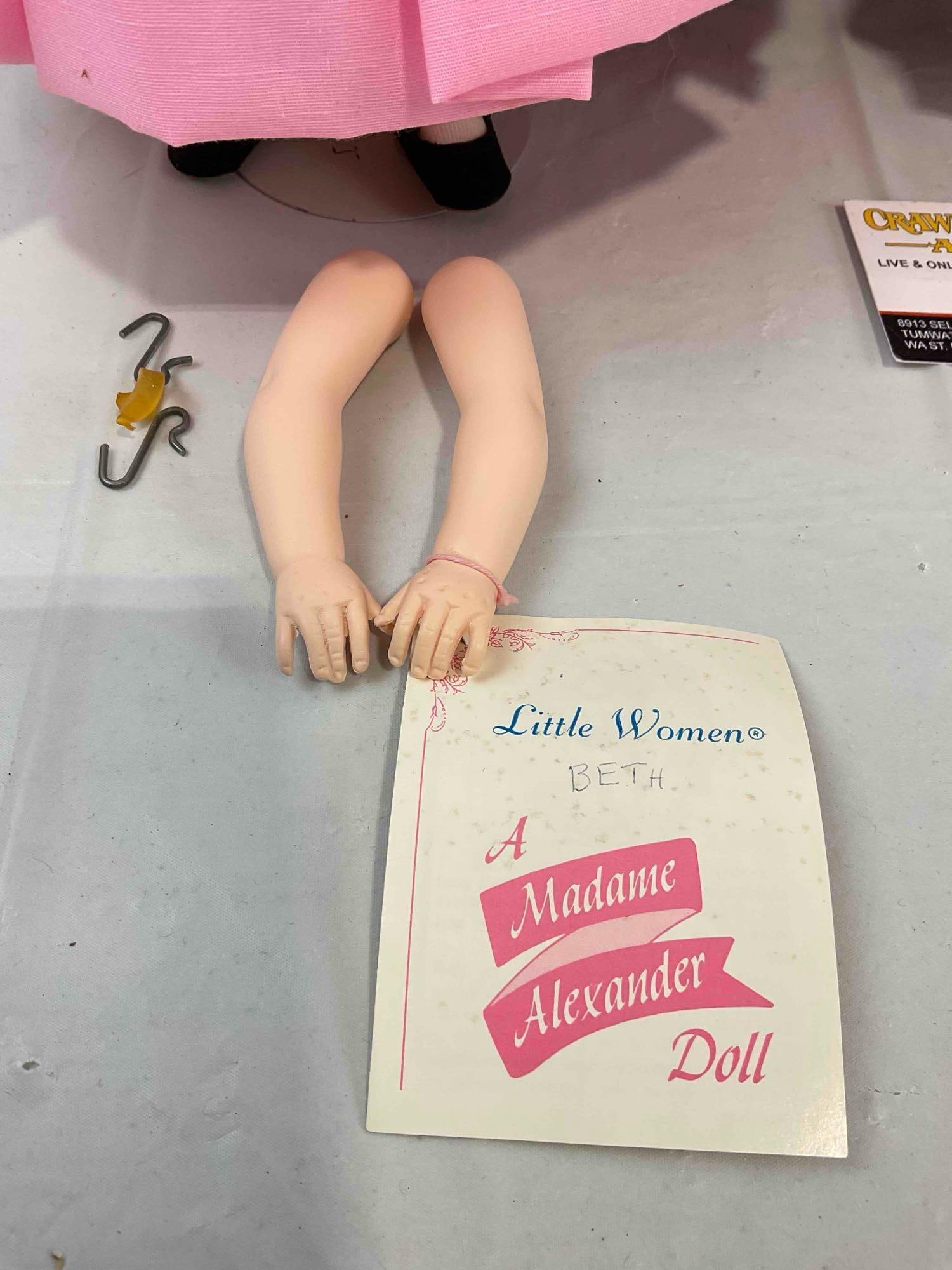 2 pcs Vintage Madame Alexander Porcelain Dolls in Original Boxes, incl. 1321 Beth & 1322 Joe. - 3