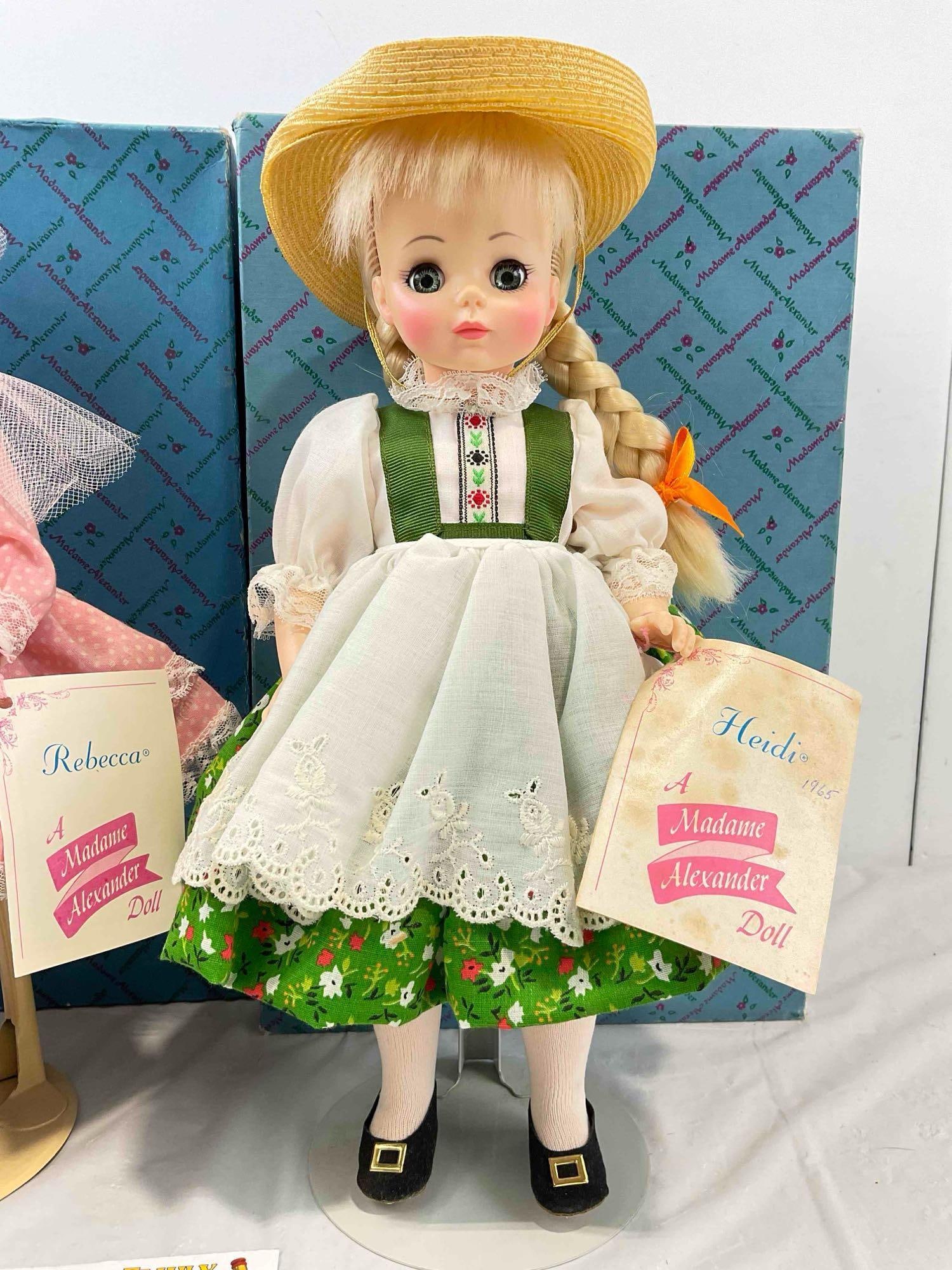 2 pcs Vintage Madame Alexander Porcelain Dolls w/ Original Boxes, 1580 Heidi & 1585 Rebecca. - 3