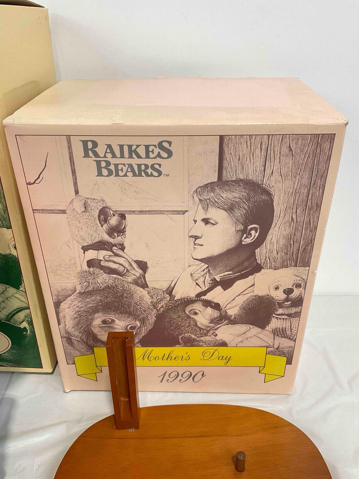 3 pcs Vintage Raikes Bears Stuffed Bear Dolls in Original Boxes, incl. Mother's Day 1990. See pics. - 10