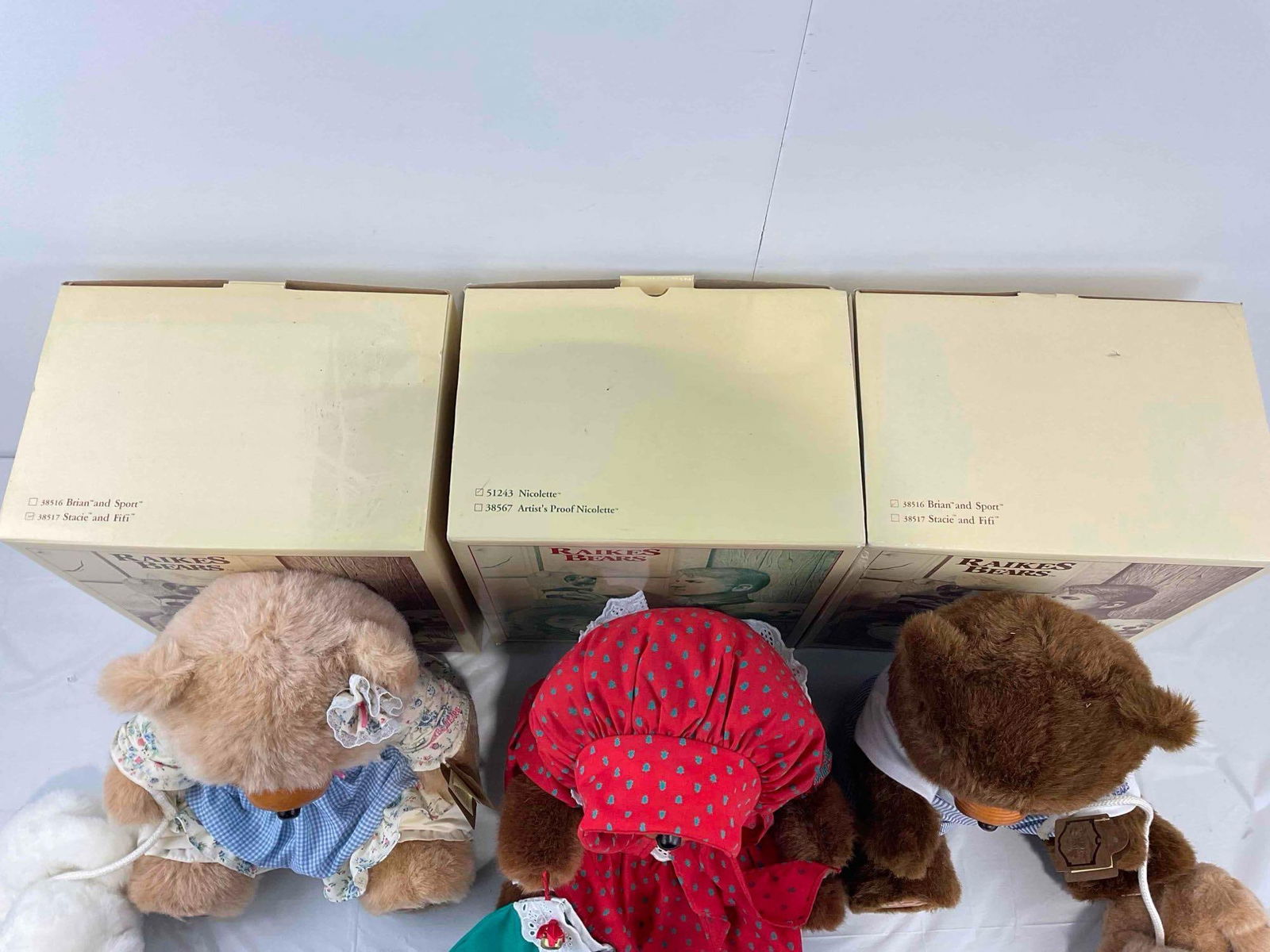 3 pcs Vintage Raikes Bears Stuffed Bear Toys in Original Boxes w/ COA, incl. Nicolette 51243. - 5