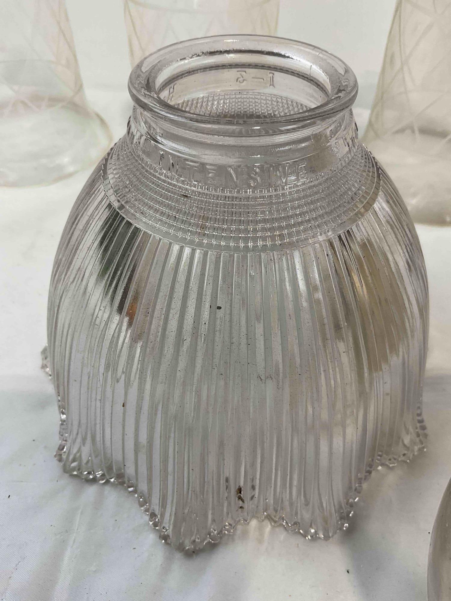 8 pcs Vintage Glass Light Shade Assortment, incl. V&O Lantern Globe. Very Good Condition. - 4