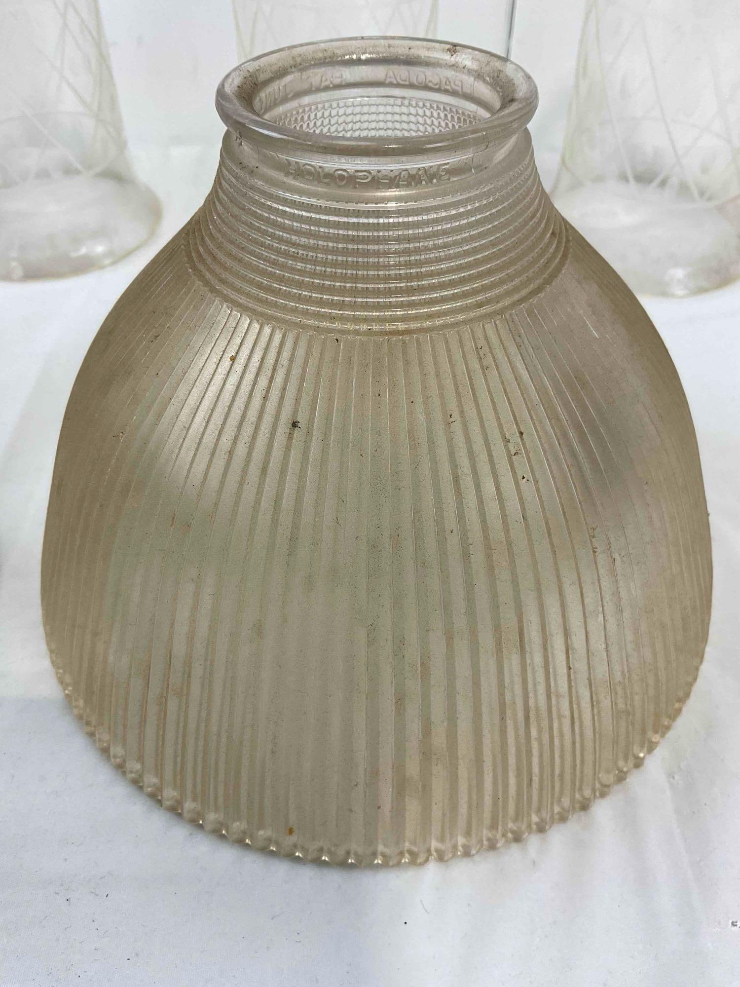 8 pcs Vintage Glass Light Shade Assortment, incl. V&O Lantern Globe. Very Good Condition. - 6