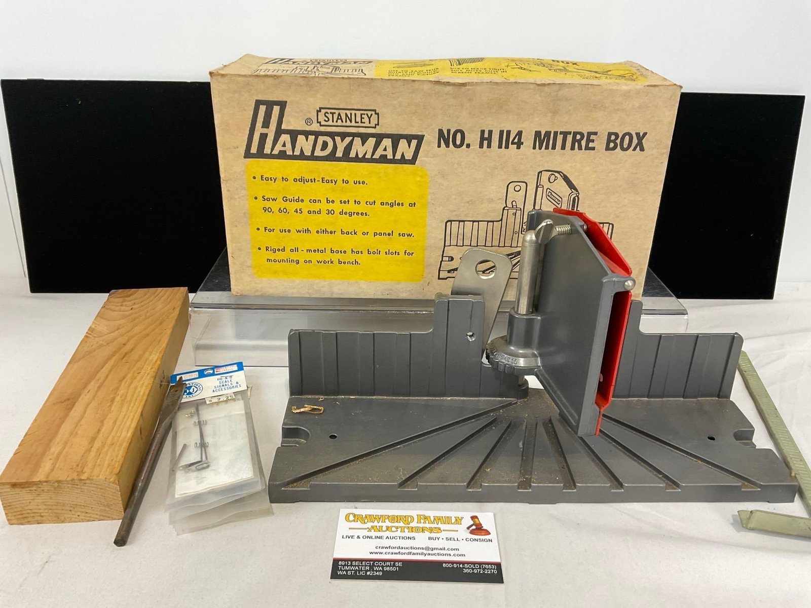 Stanley Handyman no. H114 Mitre Box, in original cardboard box, 8h x 13w x 6d inches: Appears to be in good shape. The piece measures approx 8h x 13w x 6d inches. See pics. E-4660 