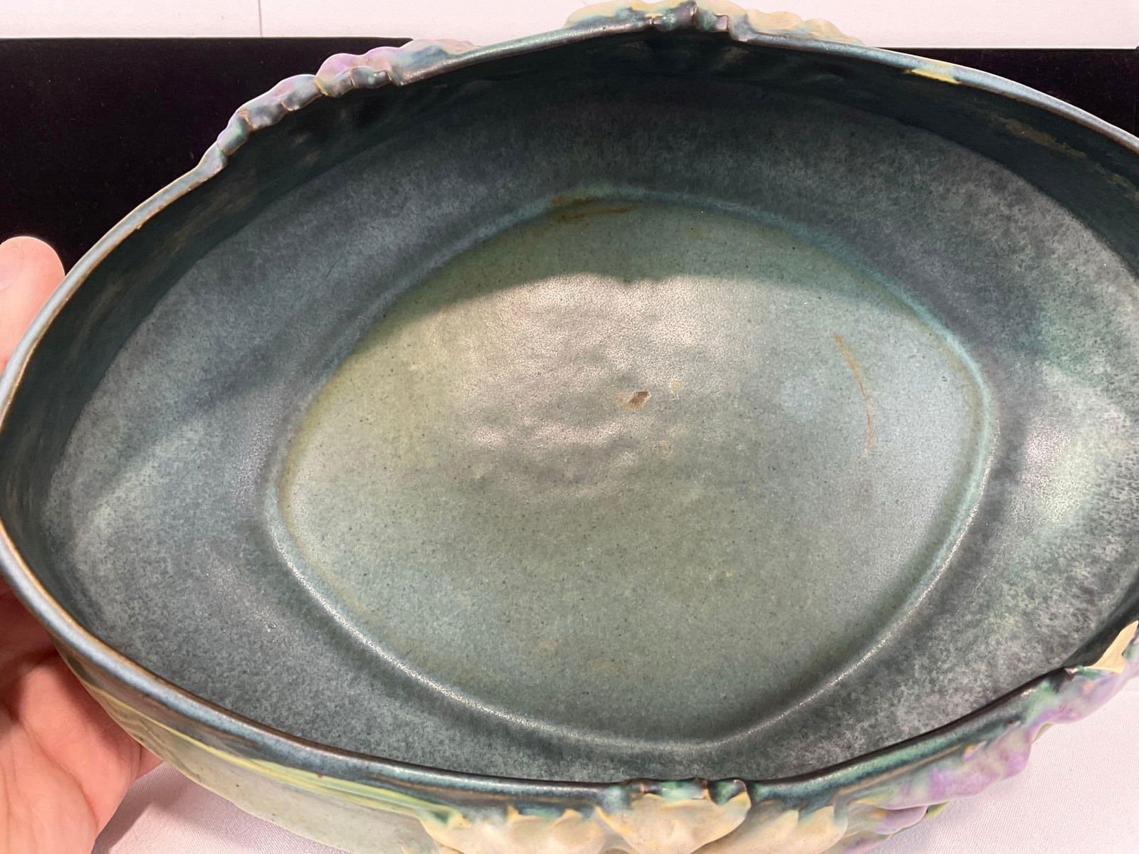 Early 20th Century Roseville Pottery Console Bowl, Shape 466-10 Blue/Green Ombre Freesia Pattern - 5
