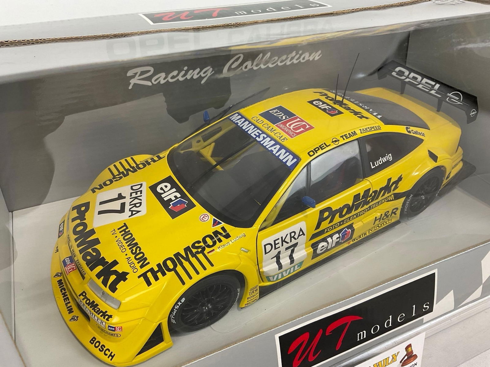 UT Models 1996 Opel Calibra V8 4x4 DTm Klaus Ludwig, 1/18 Scale Diecast Car Model orig box - 2
