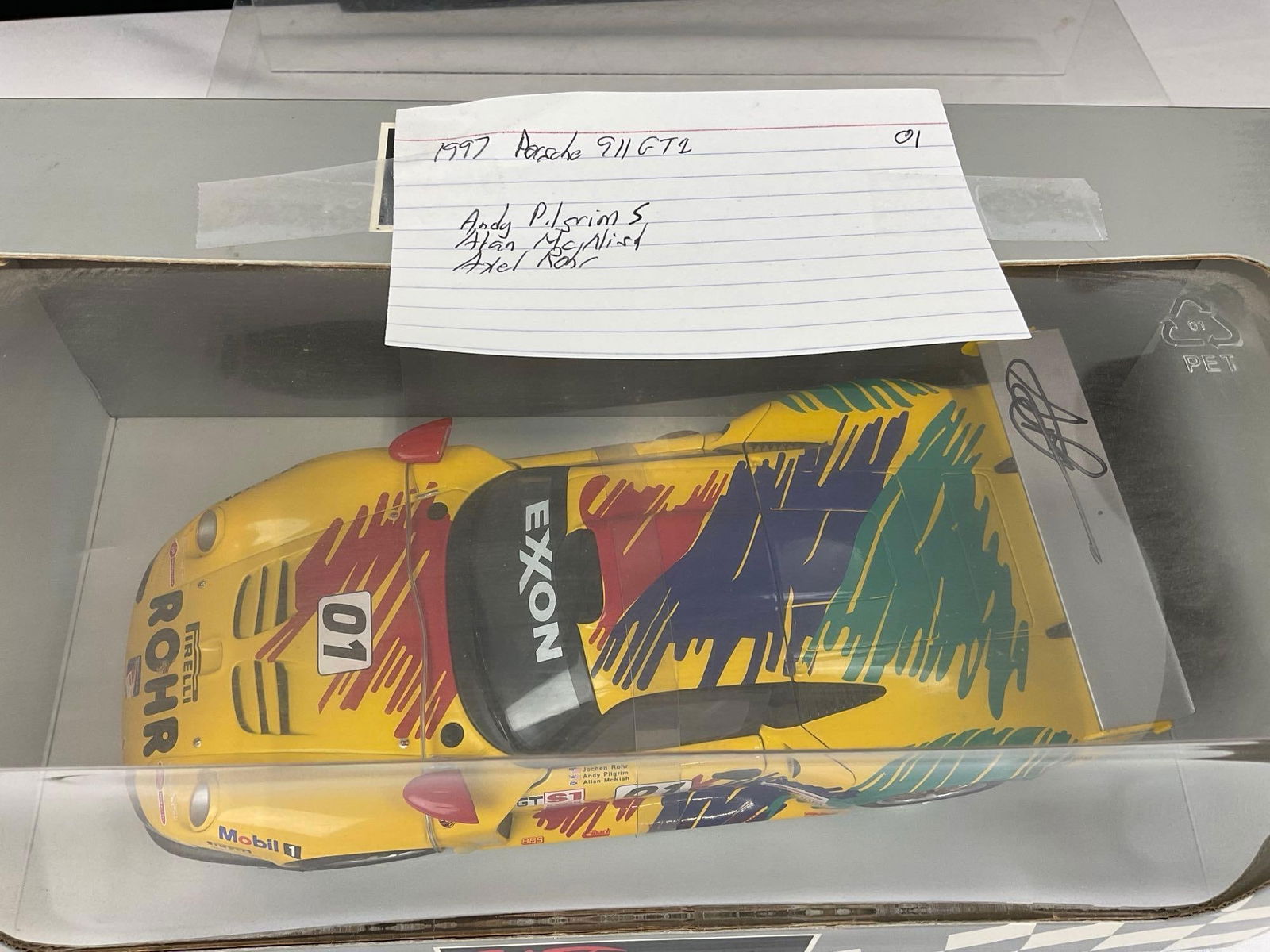 UT Models Porsche 911 GT1 Signed by Andy Pilgrim, 1/18 Scale Diecast Car Model orig box - 5