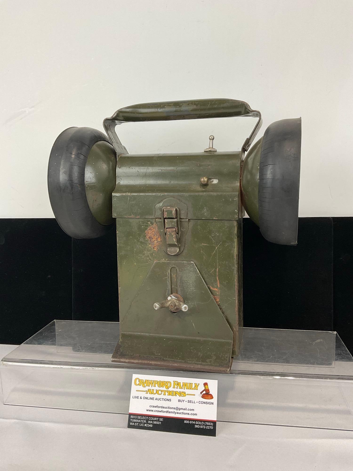 Vintage Carpenter MFG Co Bell System Dual-Head Lantern, 12h x 11w x 6d, no battery included: Appears to be in good shape. Measures approx 12h x 11w x 6d inches. See pics. E-5360 