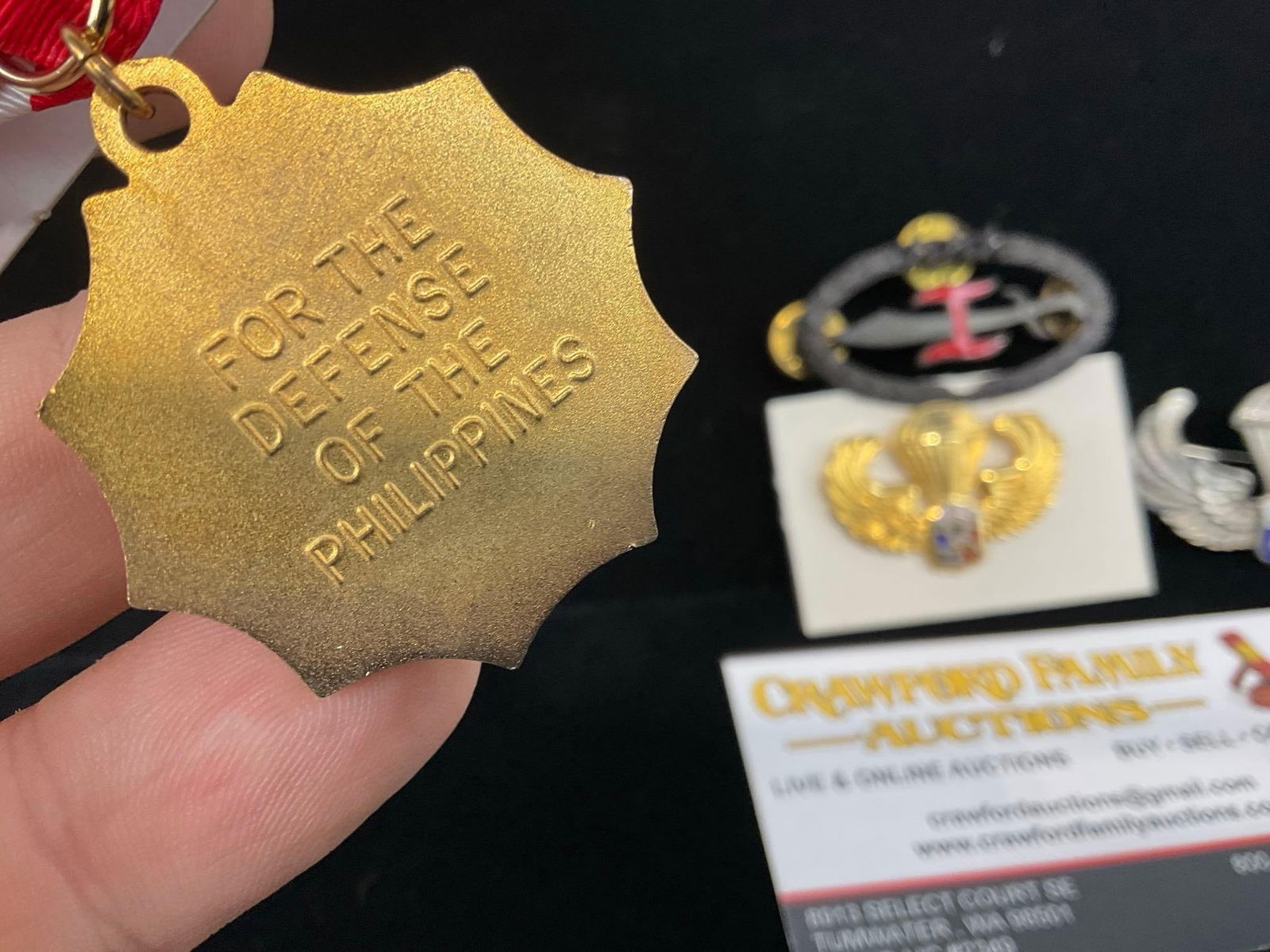 Philippine Defense Medal WW2, 3 Pins, Para Wings, Parachutist Jump Wing Insig.& Combat Commander ... - 3