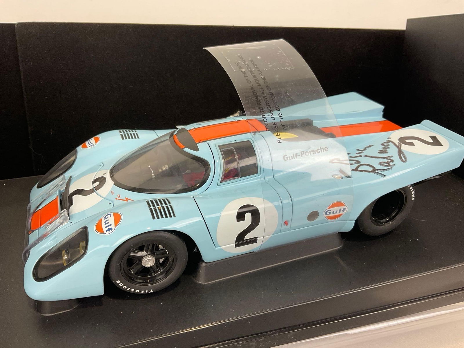 AutoArt 1970 Porsche 917K Daytona 24H Signed by Brian Redman, 1/18 Scale Diecast Car Model orig box - 5