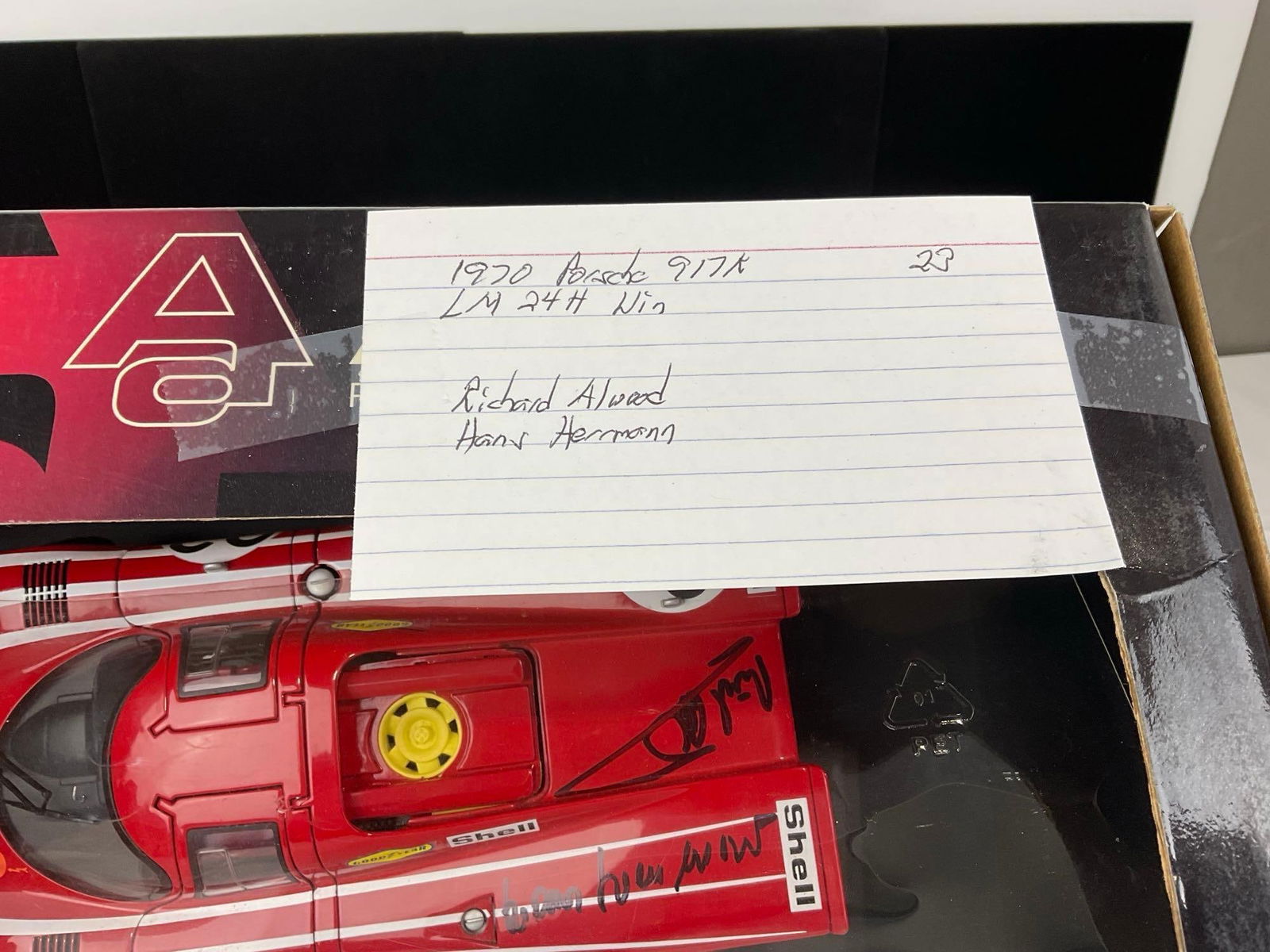 AutoArt 1970 Porsche 917K LM 24H, Signed by Both Drivers 1/18 Scale Diecast Car Model orig box - 5