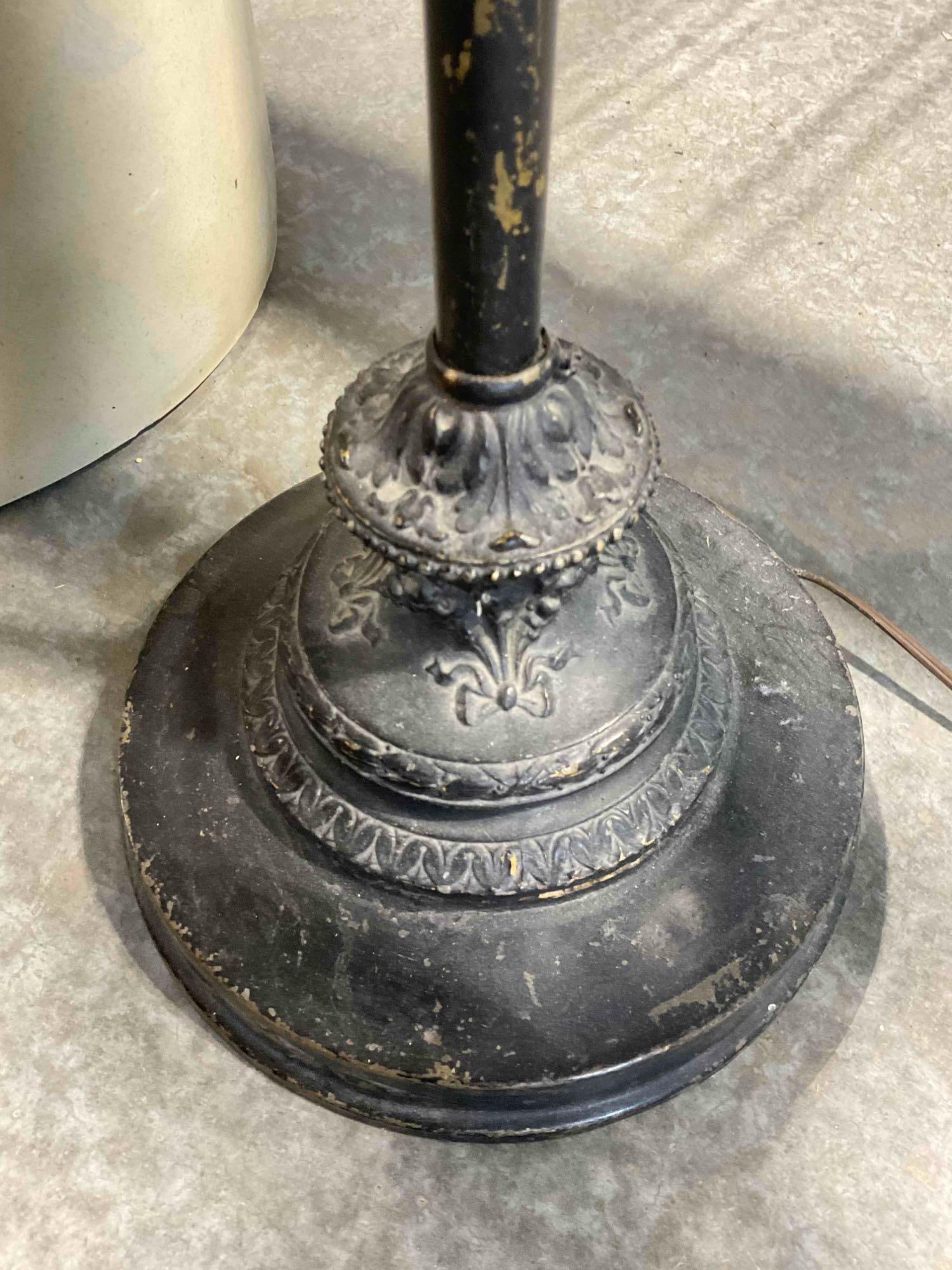 Vintage Black Painted Metal Floor Lamp w/ Dietz Railroad Light. Tested, Works. Very Good Cond. - 5