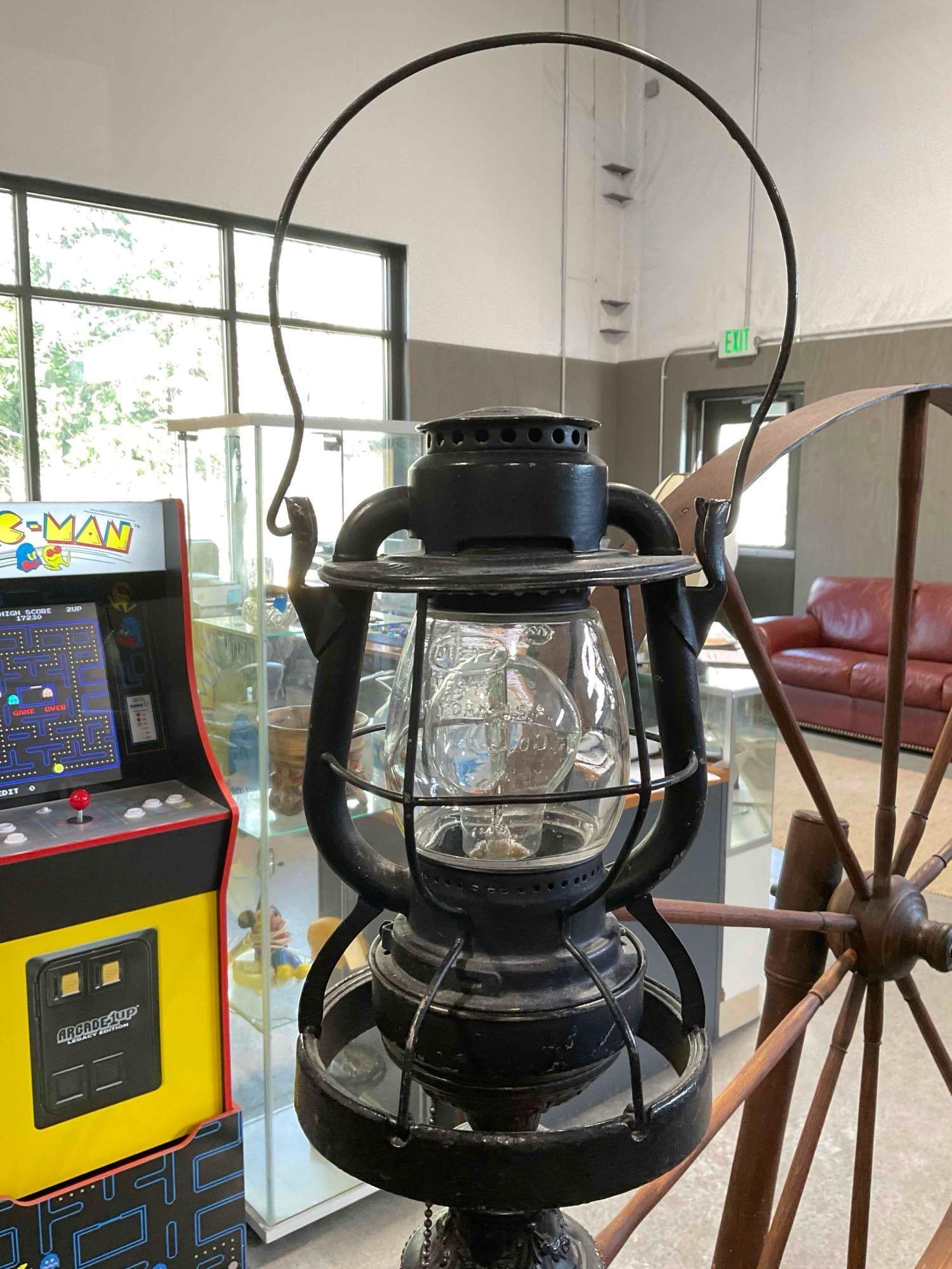 Vintage Black Painted Metal Floor Lamp w/ Dietz Railroad Light. Tested, Works. Very Good Cond. - 8