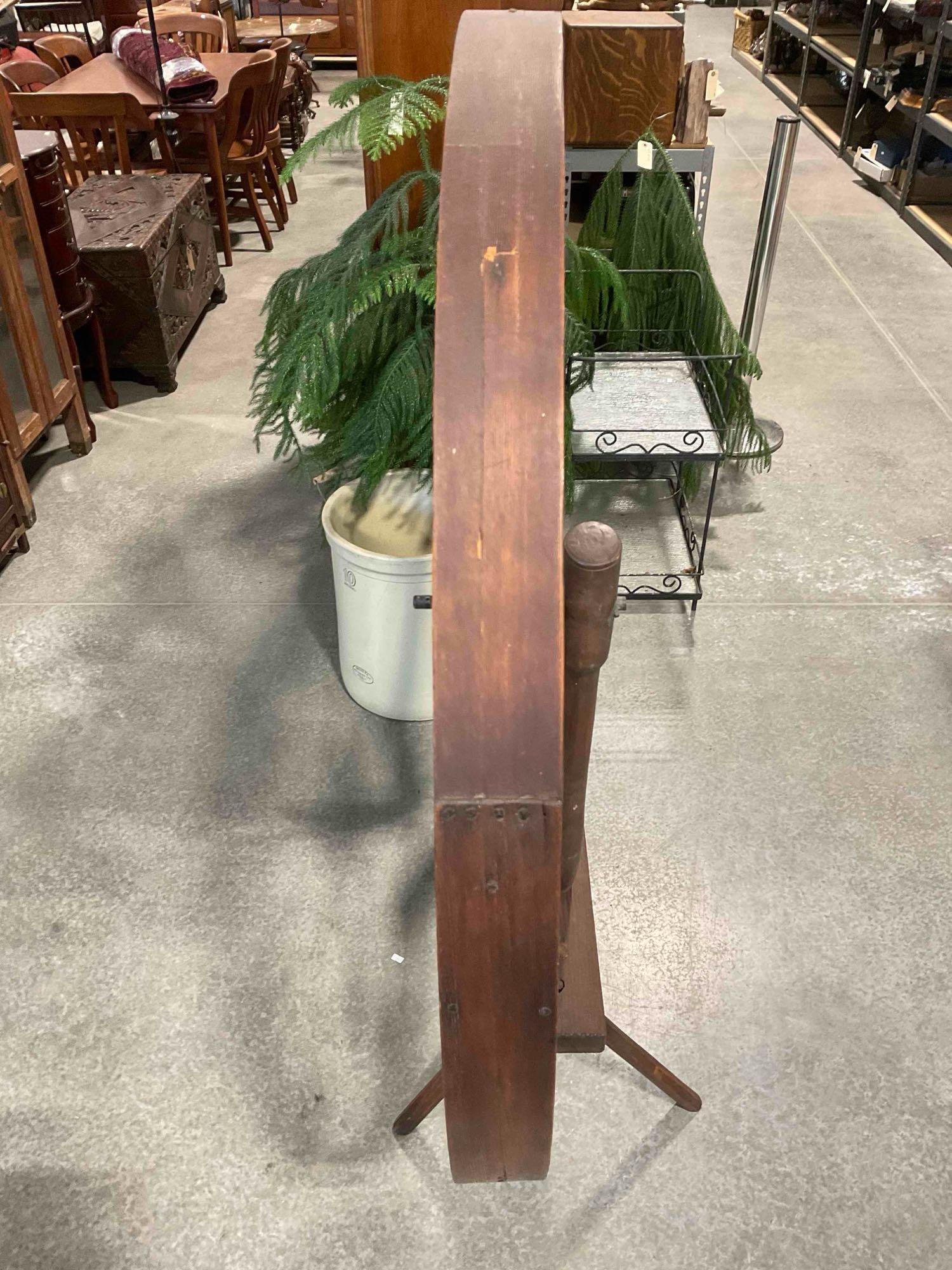 Impressive Large Antique Wooden Walking Spinning Great Wheel. Excellent Condition. See pics. - 3