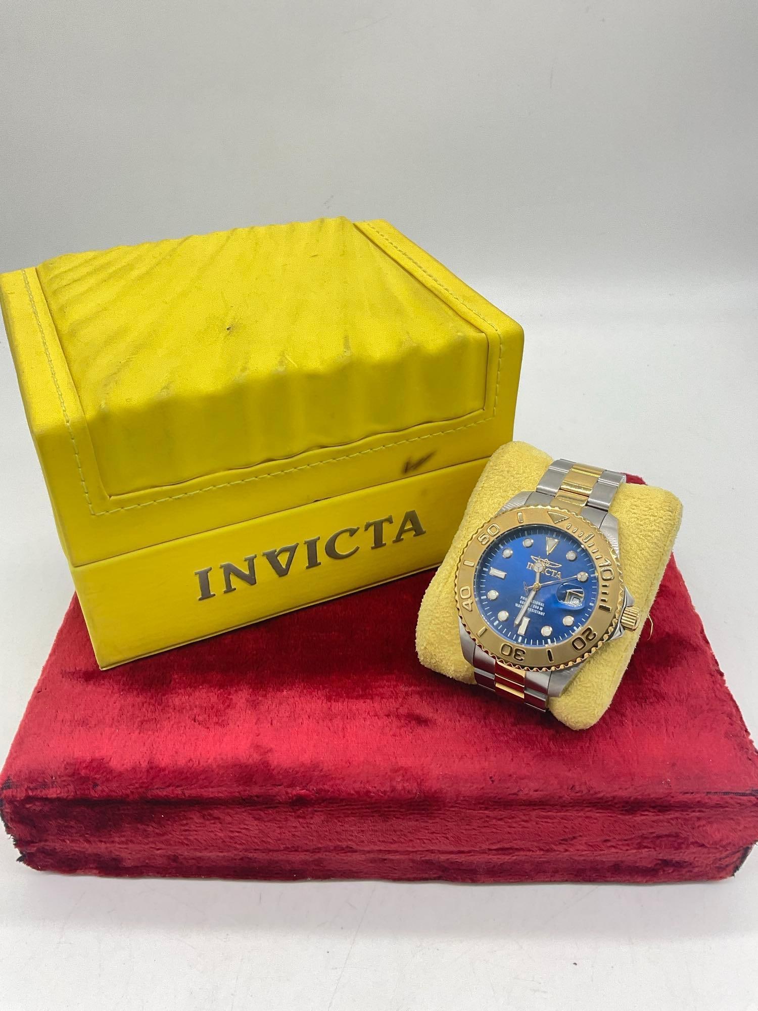 Like New Men's Diver Invicta Chronograph Wrist watch Model # 15181 comes w/ paperwork & box (1 of 4)