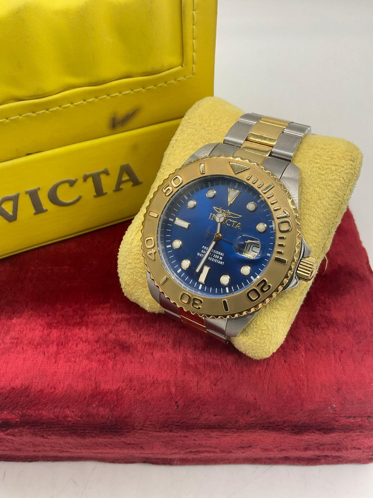 Like New Men's Diver Invicta Chronograph Wrist watch Model # 15181 comes w/ paperwork & box - 2
