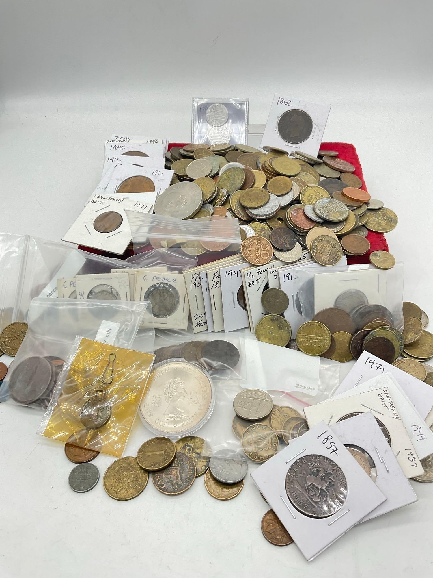 Large selection of Antique & modern Foreign coins from around the world - 1800's to 2000's (1 of 8)