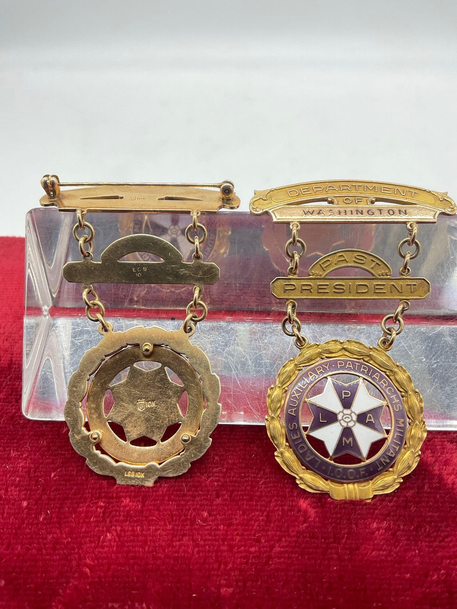 2 x Ladies Auxiliary Patriarchs Militant Past President 10K gold Pins 28.64 Grams - 2