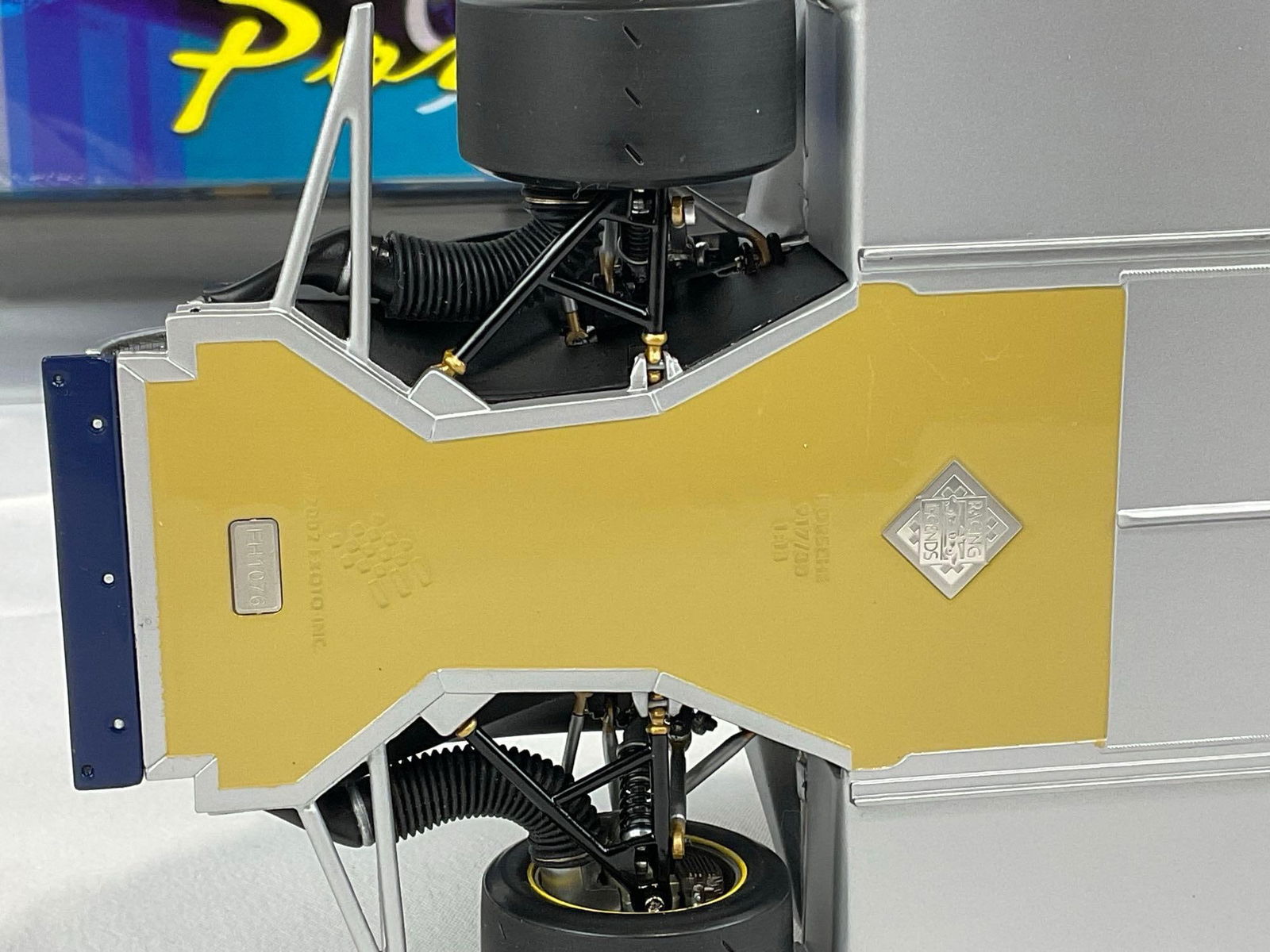 Exoto 1975 Porsche 917/30 #6 Sunoco 1/18 Scale Diecast Car Model orig box, Signed by Roger Penske - 12