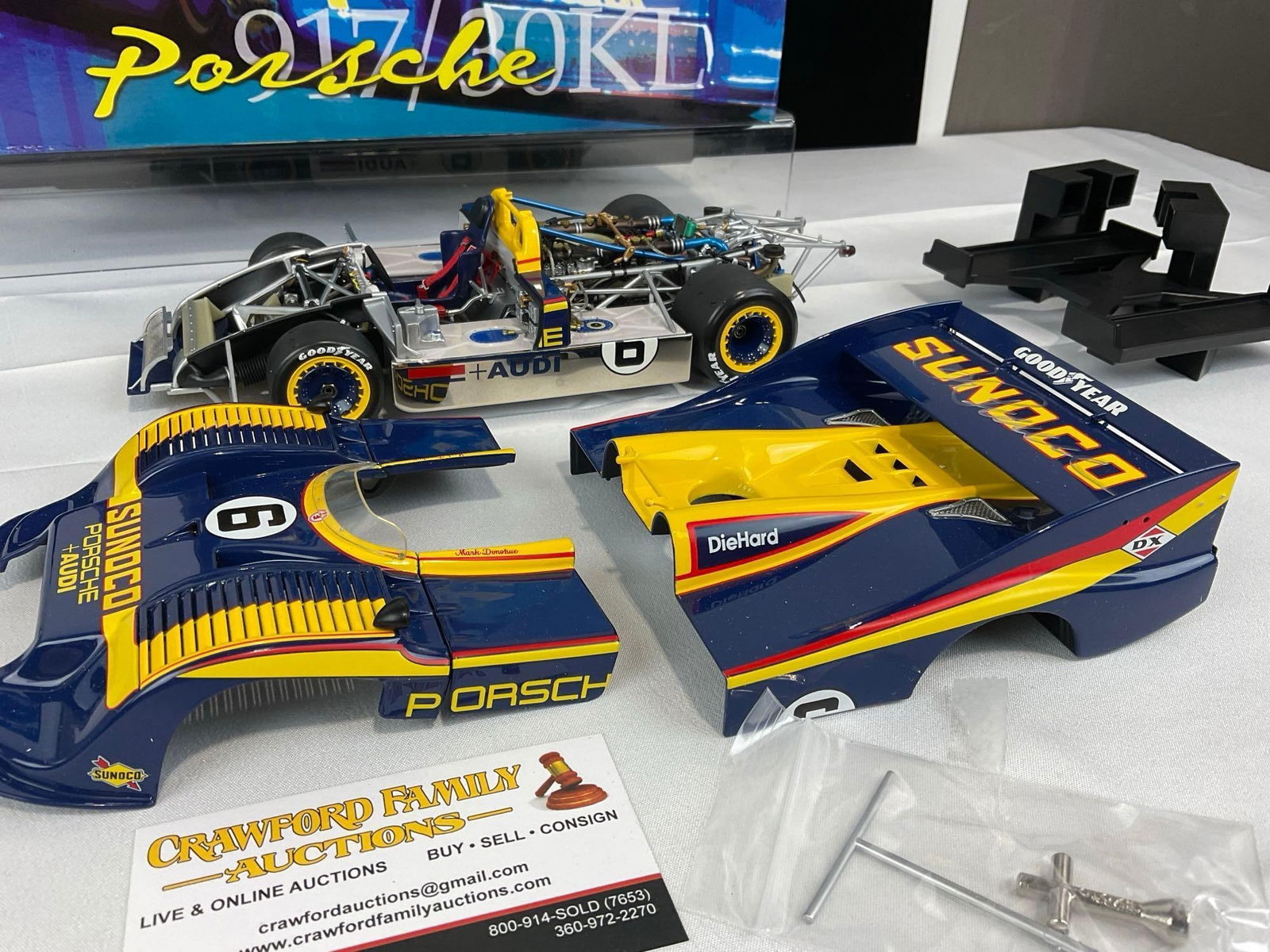 Exoto 1975 Porsche 917/30 #6 Sunoco 1/18 Scale Diecast Car Model orig box, Signed by Roger Penske - 2