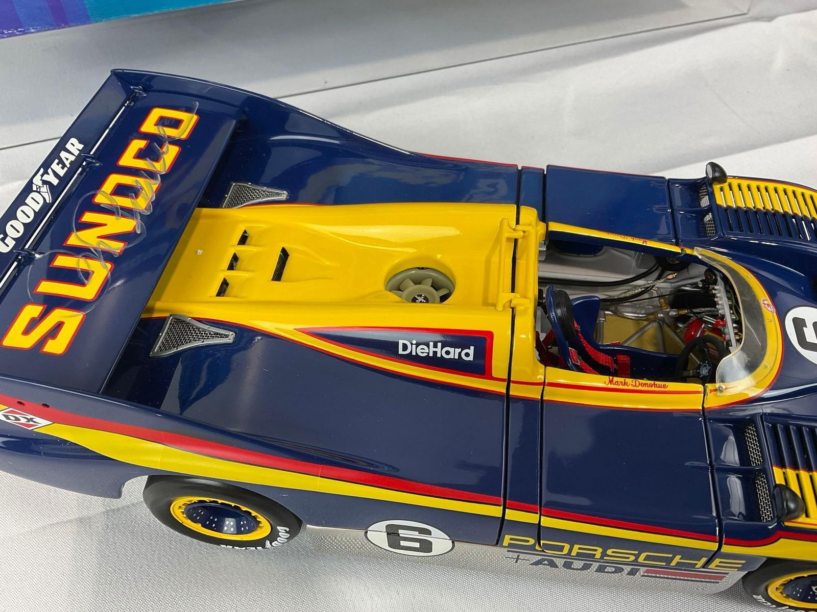 Exoto 1975 Porsche 917/30 #6 Sunoco 1/18 Scale Diecast Car Model orig box, Signed by Roger Penske - 9