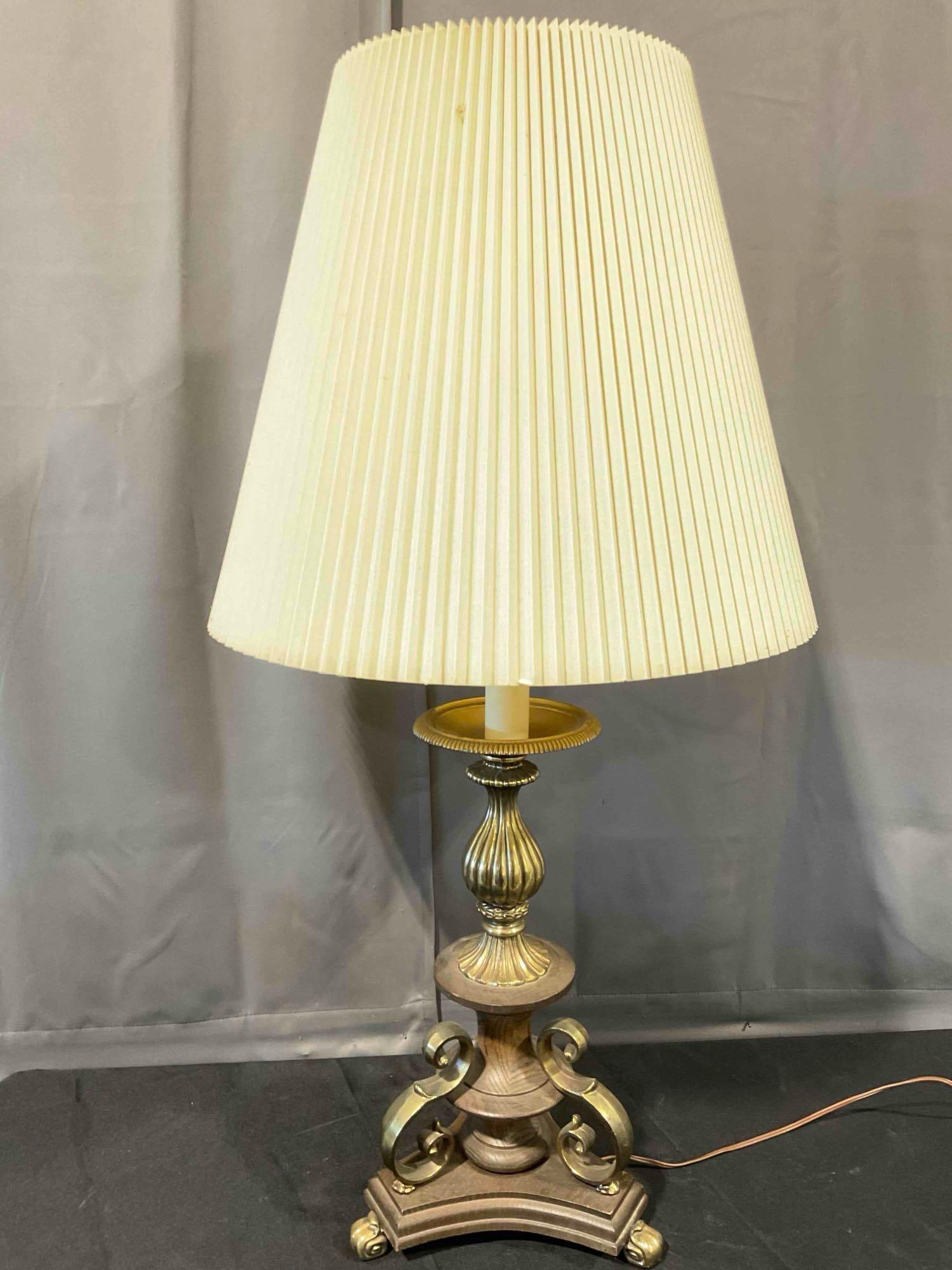 Vintage Wood & Brass Table Lamp w/ Cream Cloth Shade. Tested, Works. Very Good Condition. - 5