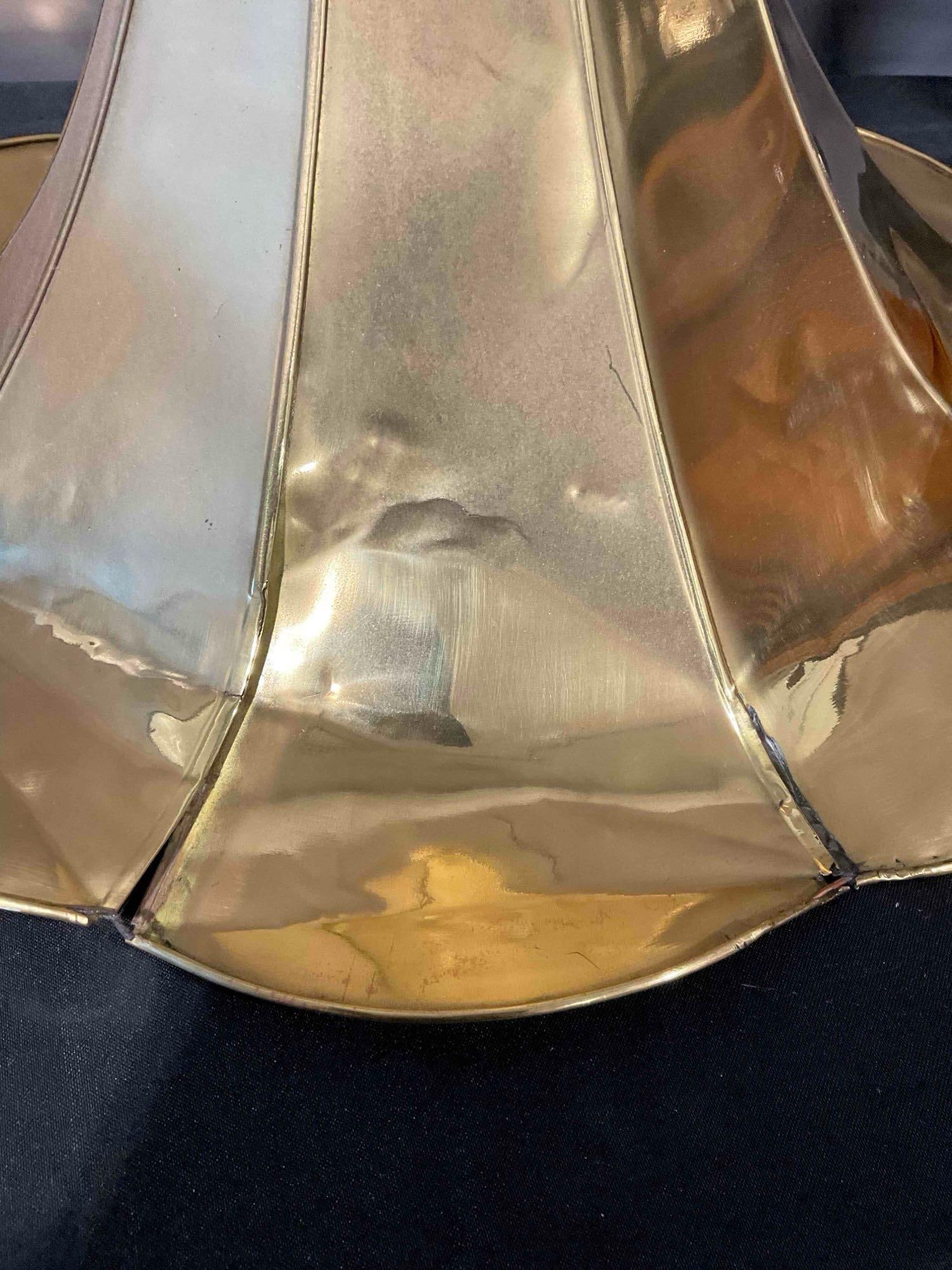 Antique Victor Phonograph Model Vic. 11 w/ Brass Horn. Good Condition. See pics. - 9