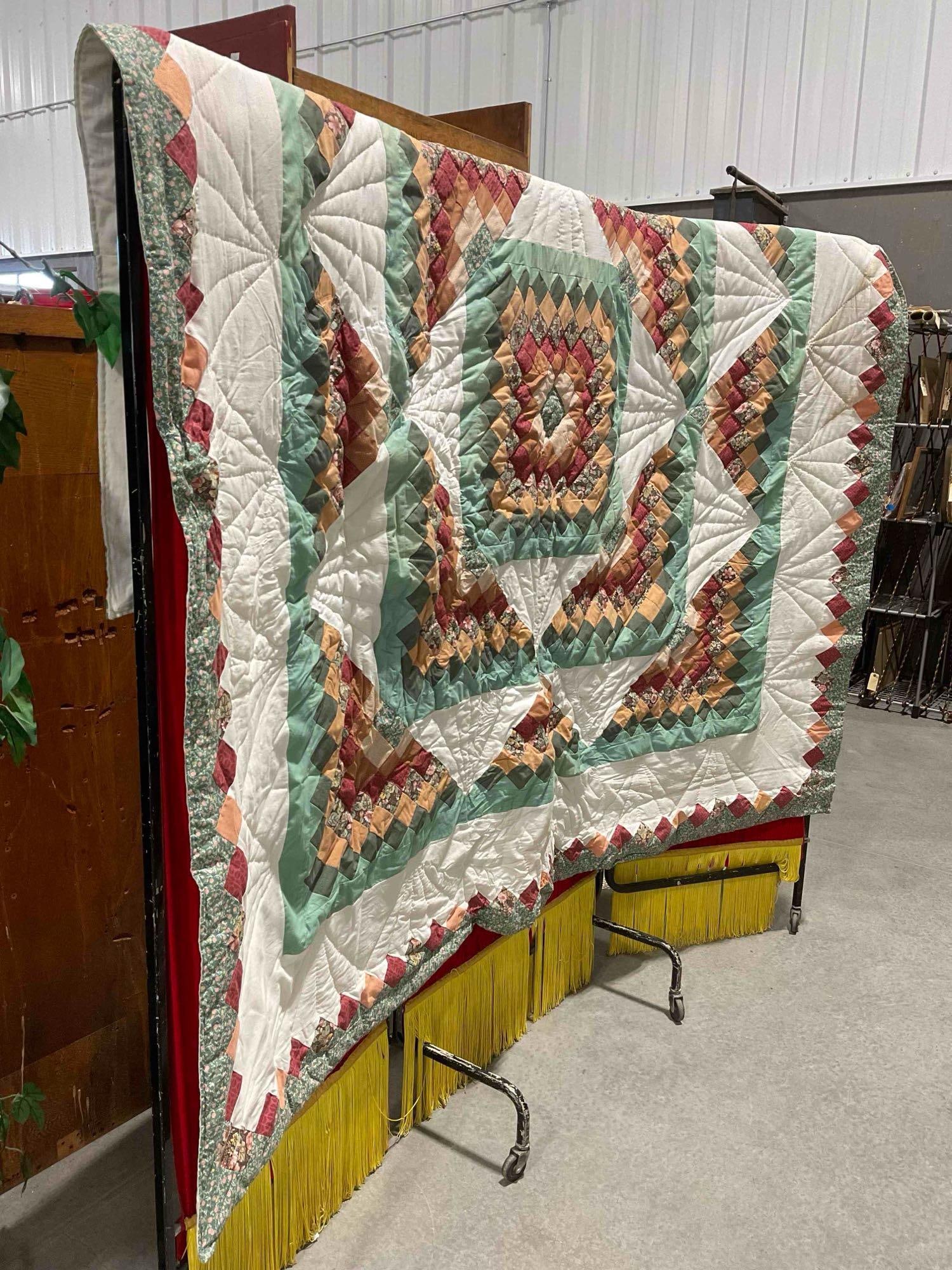 Vintage Machine Quilted Green & White Blanket Bedspread. Measures 78" x 80" See pics. - 3