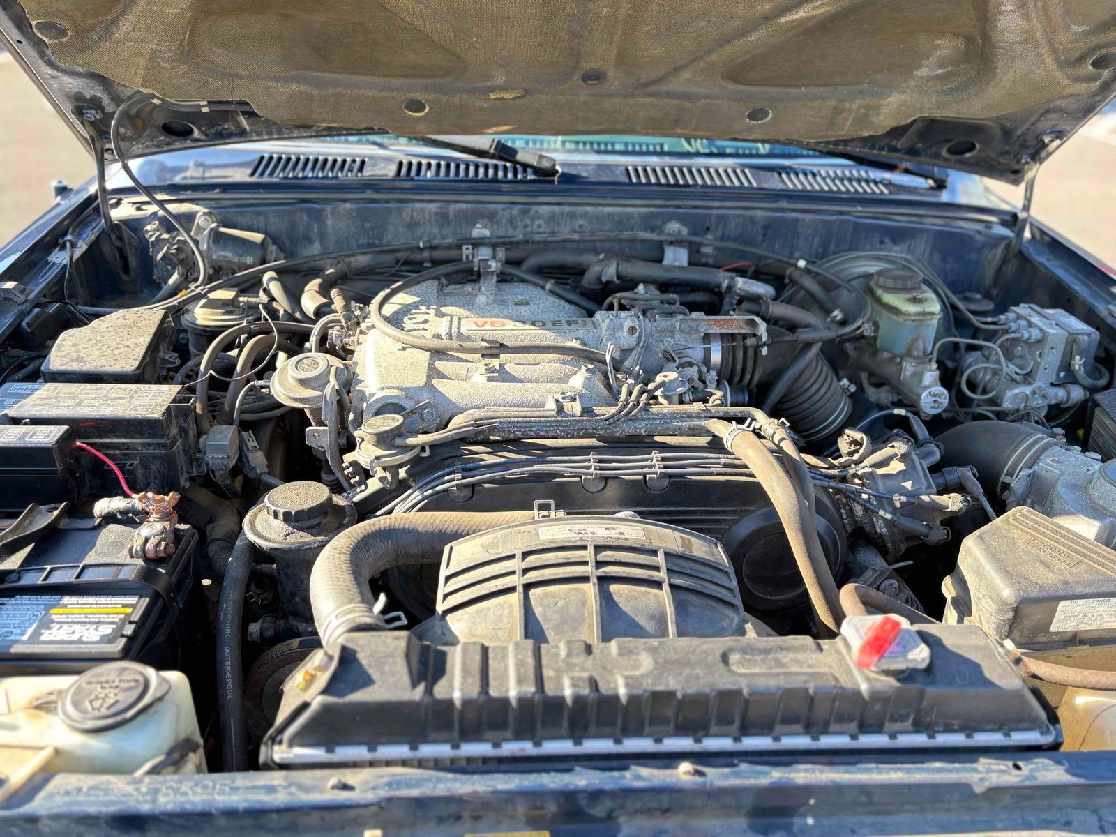 1995 Toyata 4Runner Limited 4Dr 3.0 V6 5sd manual Transmsion w/ 4Wheel Dr 147,585 Miles - 18