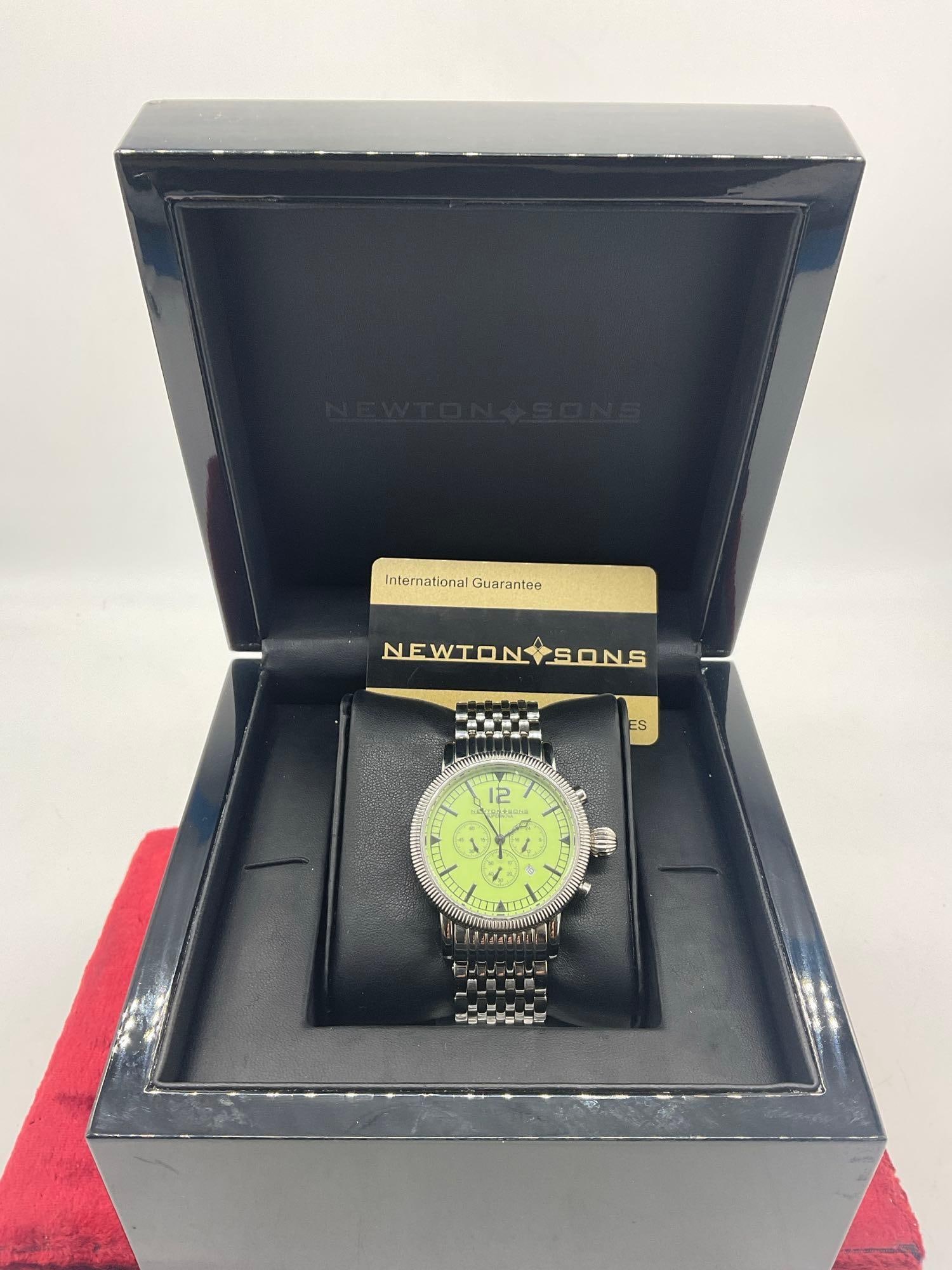 RARE,UNIQUE Men's CHRONOGRAPH Watch NEWTON-SONS Supernova QS.204.045 (1 of 4)