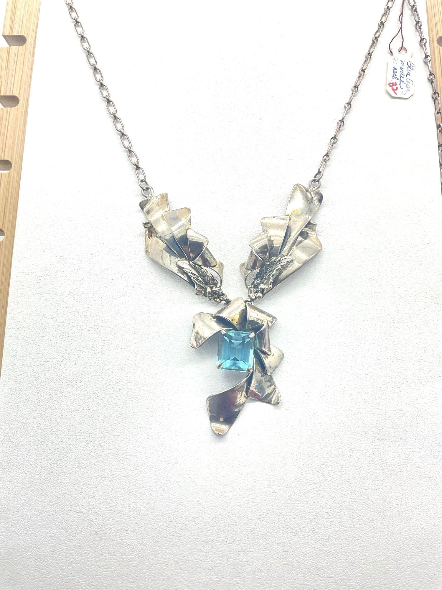 Stunning vintage sterling silver necklace w/ ornate figural pendant & blue topaz setting: Jc-5320 
