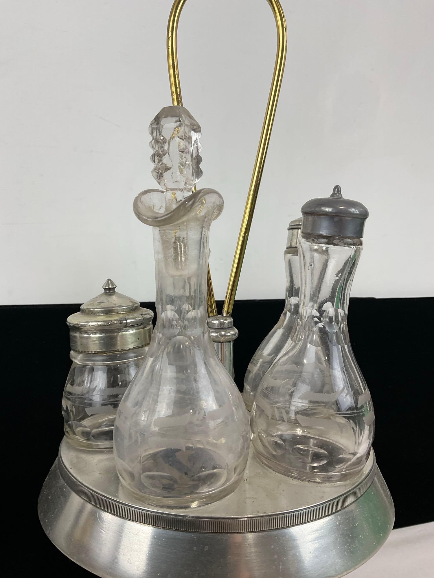 Vintage Middletown Plate Co Quadruple Plate Cruet Set, 3 Tall Shakers, 1 Screw Top Lid & 1 w/Stop... - 2