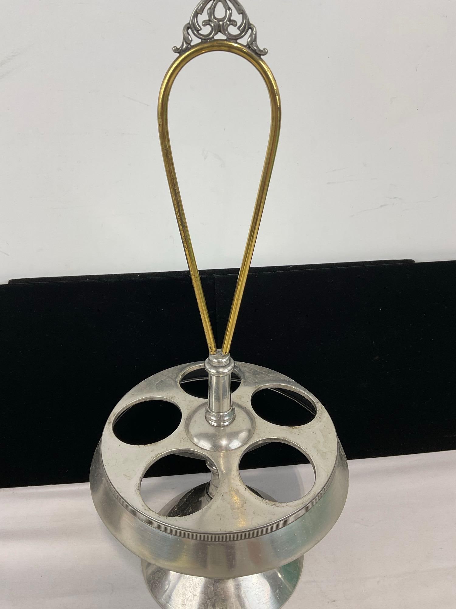 Vintage Middletown Plate Co Quadruple Plate Cruet Set, 3 Tall Shakers, 1 Screw Top Lid & 1 w/Stop... - 4