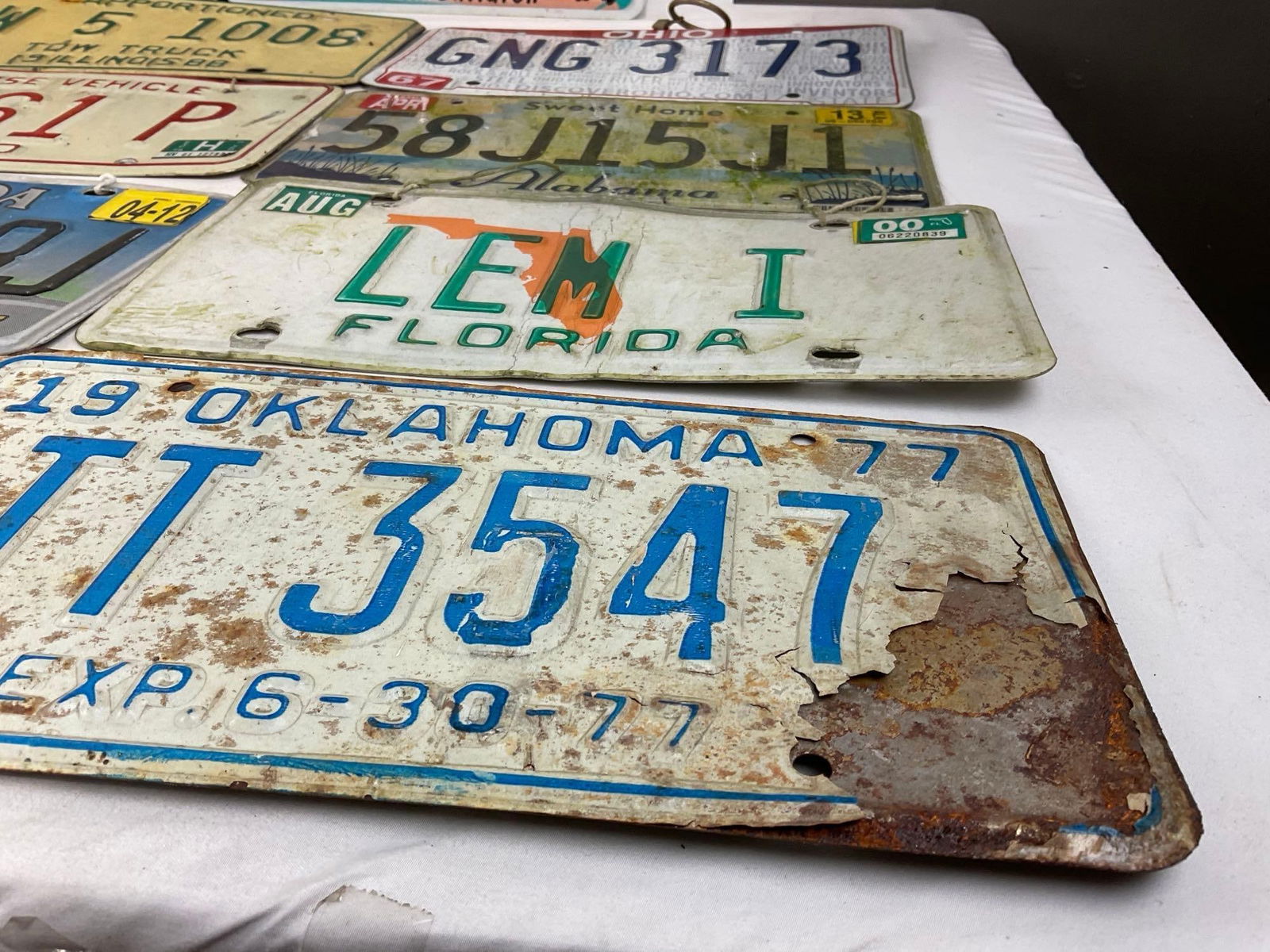 Set of License Plates from Many States, 18 pieces, Mostly from 1970s-2000s, Florida, NY, OR, IN, IL - 5