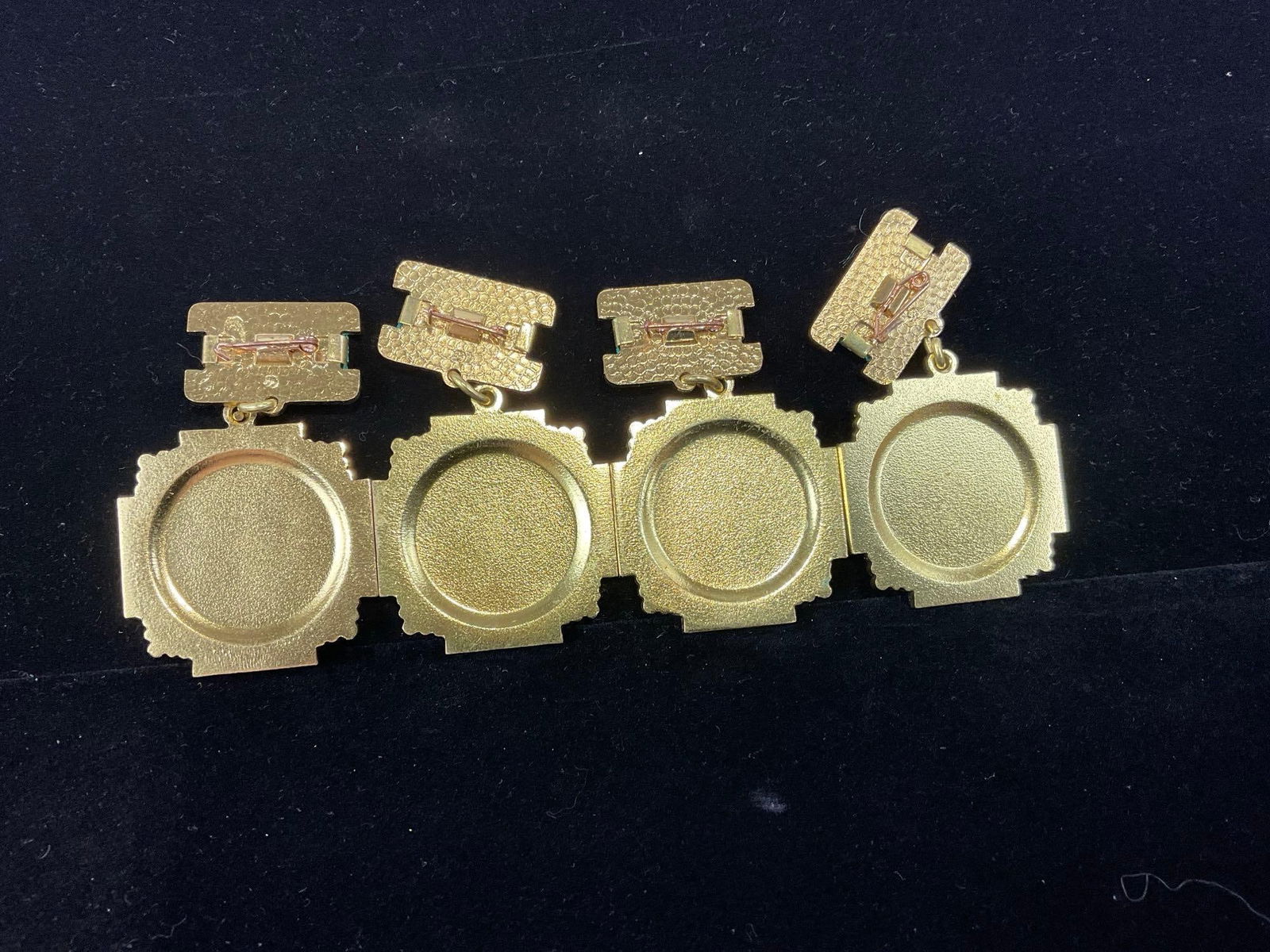 4 Soviet Chernobyl Liquidator Medals, for containment & cleanup of the 1986 disaster - 3