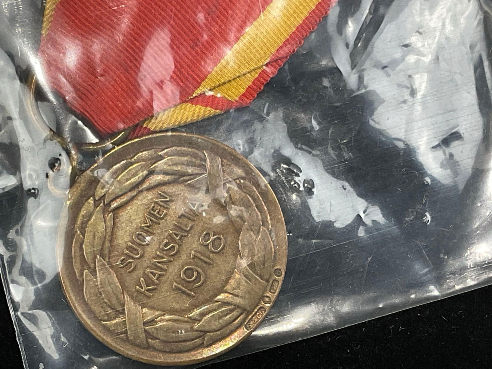 Holland Loyal Service Medal Royal Navy, Swiss Defense Badge 1929 & Finnish 1918 Medal of Liberty - 2