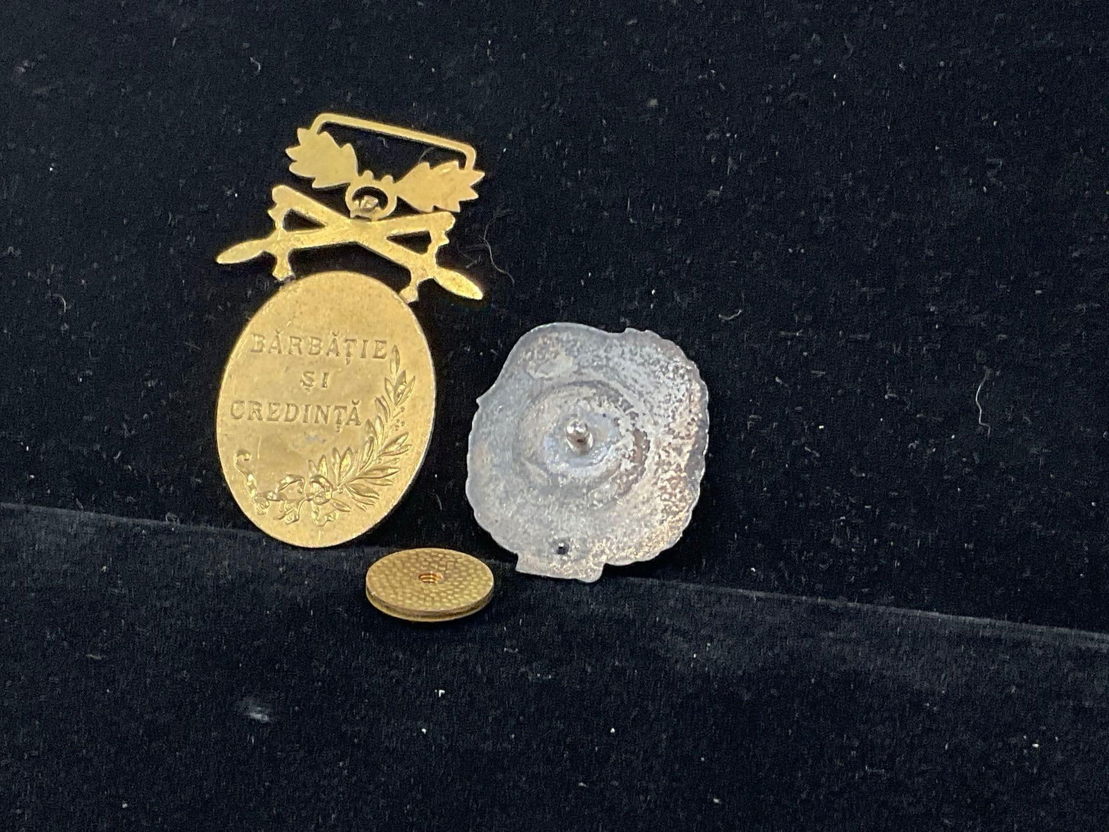 Yugoslavia Frontline Inf Badge, Romanian Carol I Medal & Czech Red Cross Medal Long Service - 5