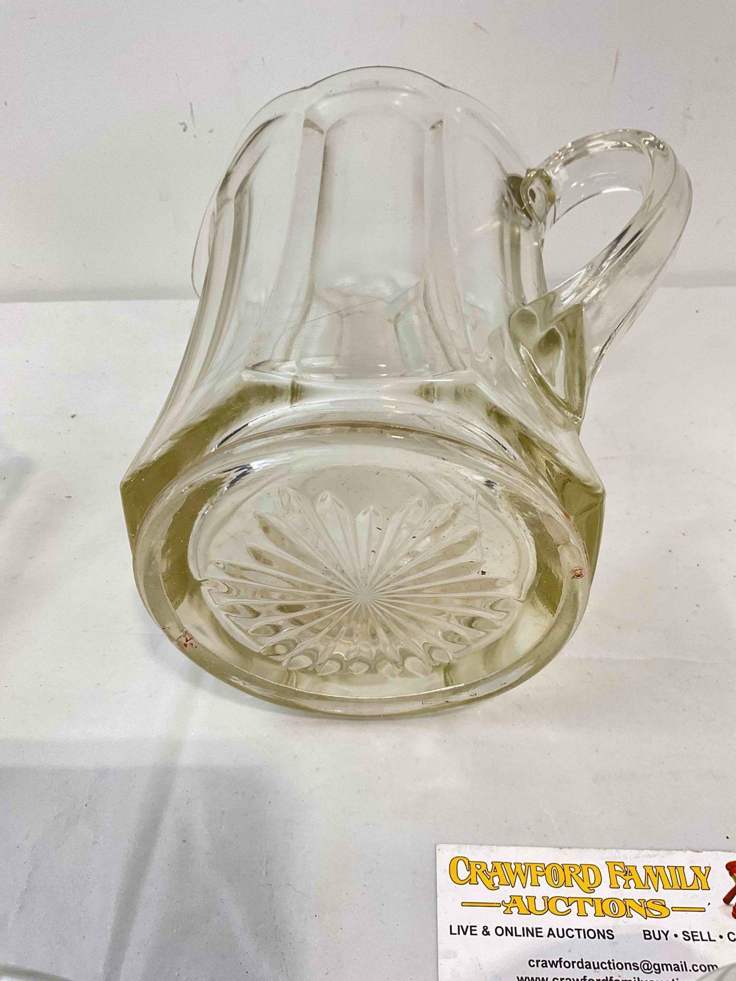 4 pcs Vintage Clear Glass Water Pitchers. Very Good Condition. Measures 8" x 5" x 8" see pics. - 8