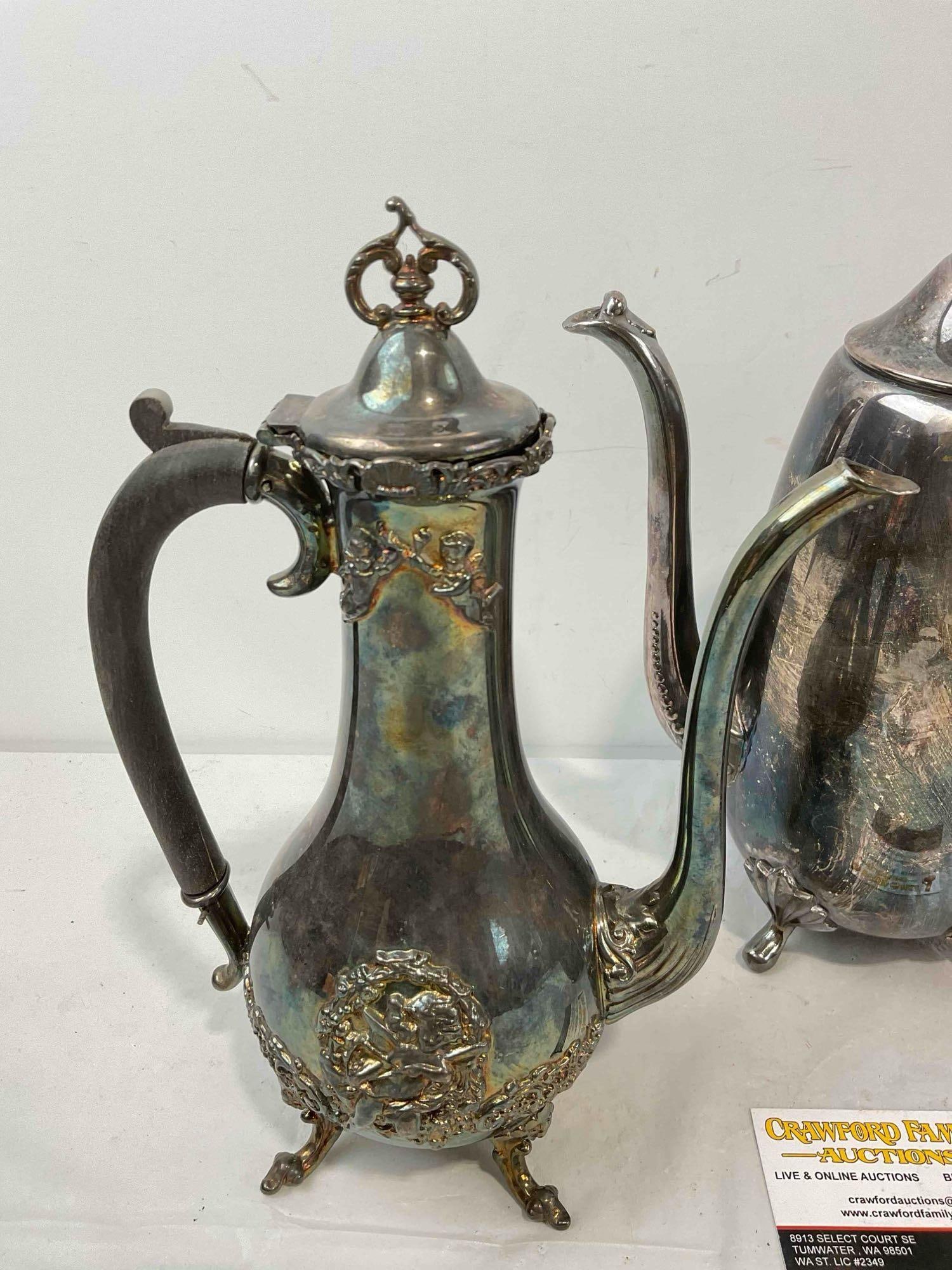 3 pcs Vintage Silver Plated Tea Pots, incl. 5th Ave Co., Meriden & Wilcox. Very Good Condition. - 3