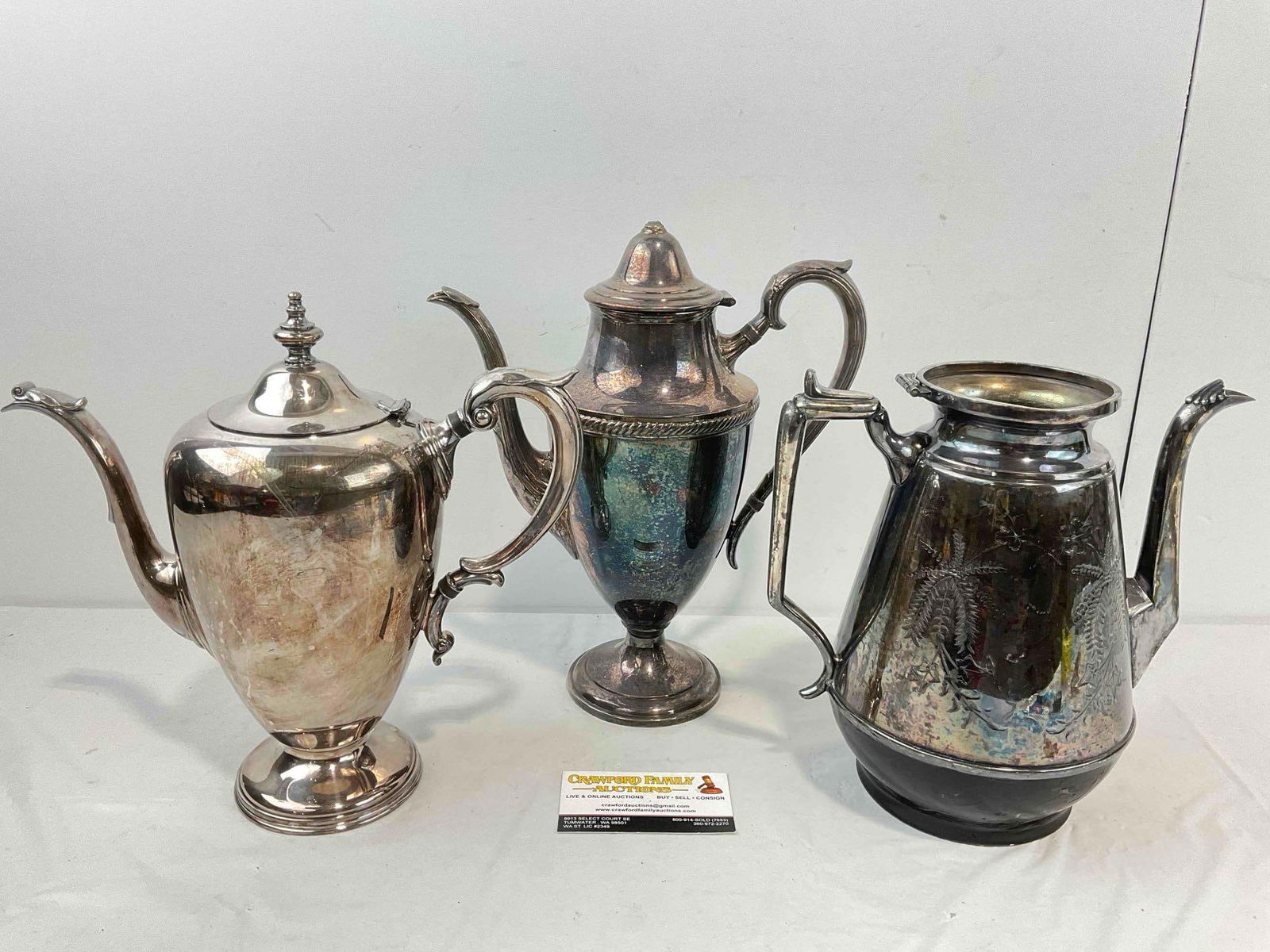 3 pcs Vintage Silver Plated Tea Pots, incl. 1x Wallace & 1x Castleton. Good Condition. See pics. (1 of 12)