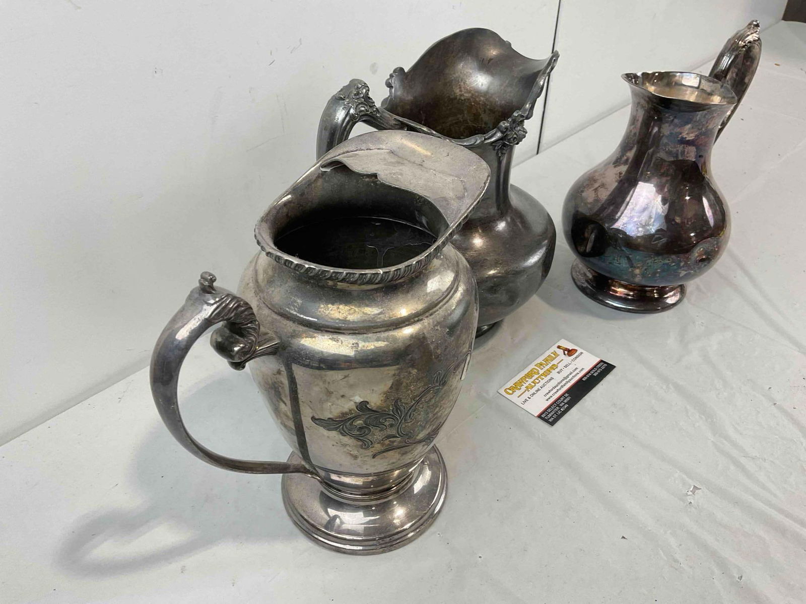 3 pcs Vintage Silver Plated Water Pitchers, incl. 1x Gorham and 1x Reed & Barton. See pics. - 6