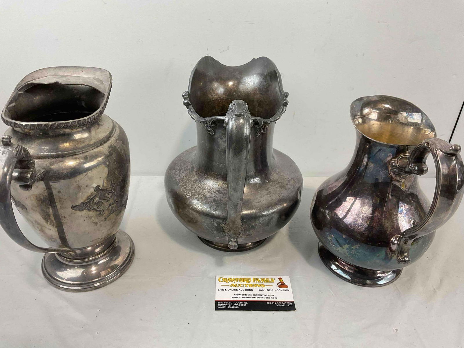 3 pcs Vintage Silver Plated Water Pitchers, incl. 1x Gorham and 1x Reed & Barton. See pics. - 7