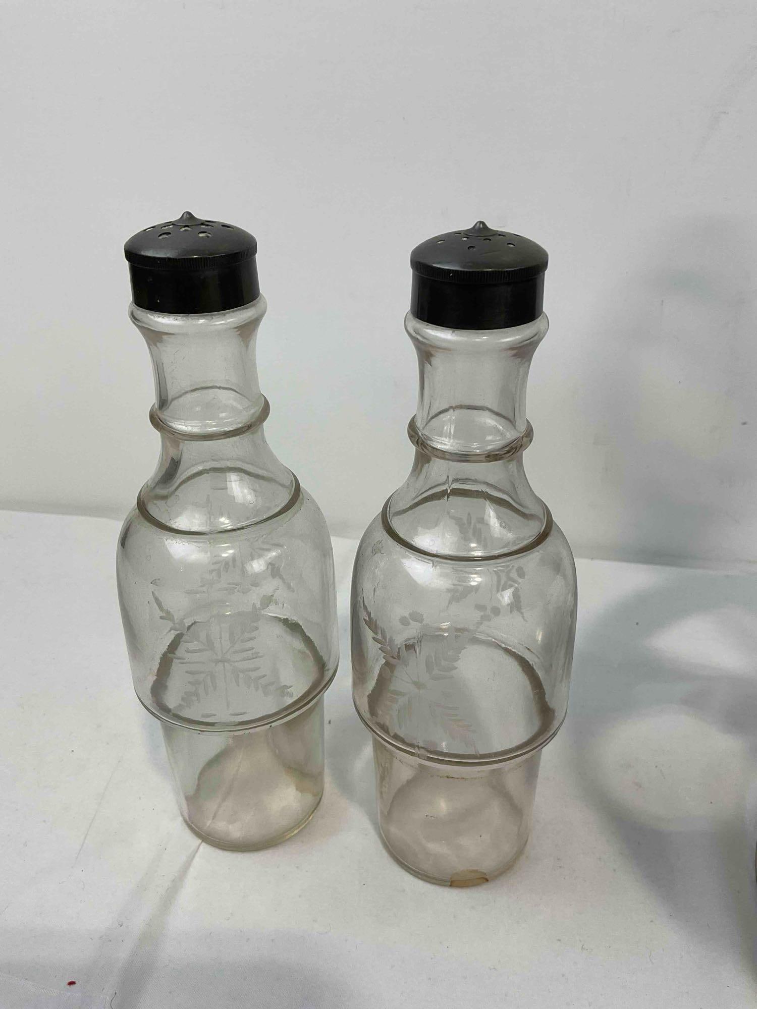 Antique Silver Plated Cruet Condiment Set w/ 5 Glass Bottles. Very Good Condition. See pics. - 7