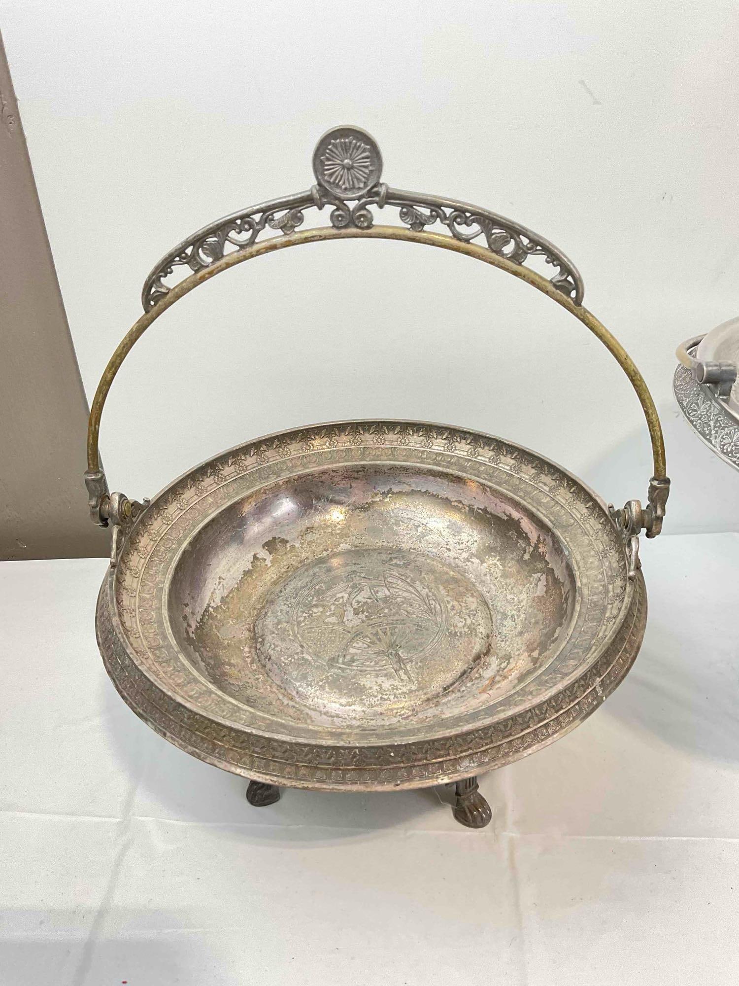 3 pcs Antique Silver Plated Bride Baskets, incl. Reed & Barton and Hall, Elton & Co. See pics. - 4