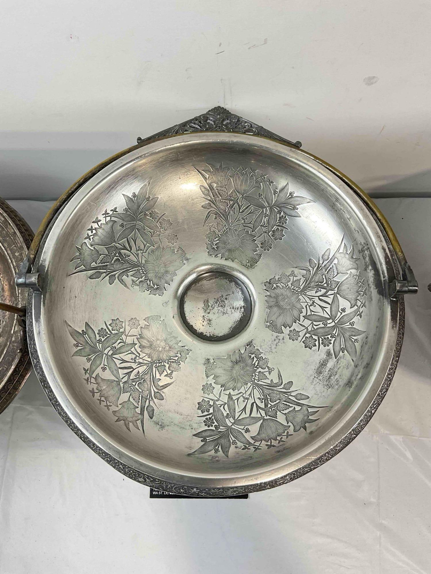 3 pcs Antique Silver Plated Bride Baskets, incl. Reed & Barton and Hall, Elton & Co. See pics. - 5