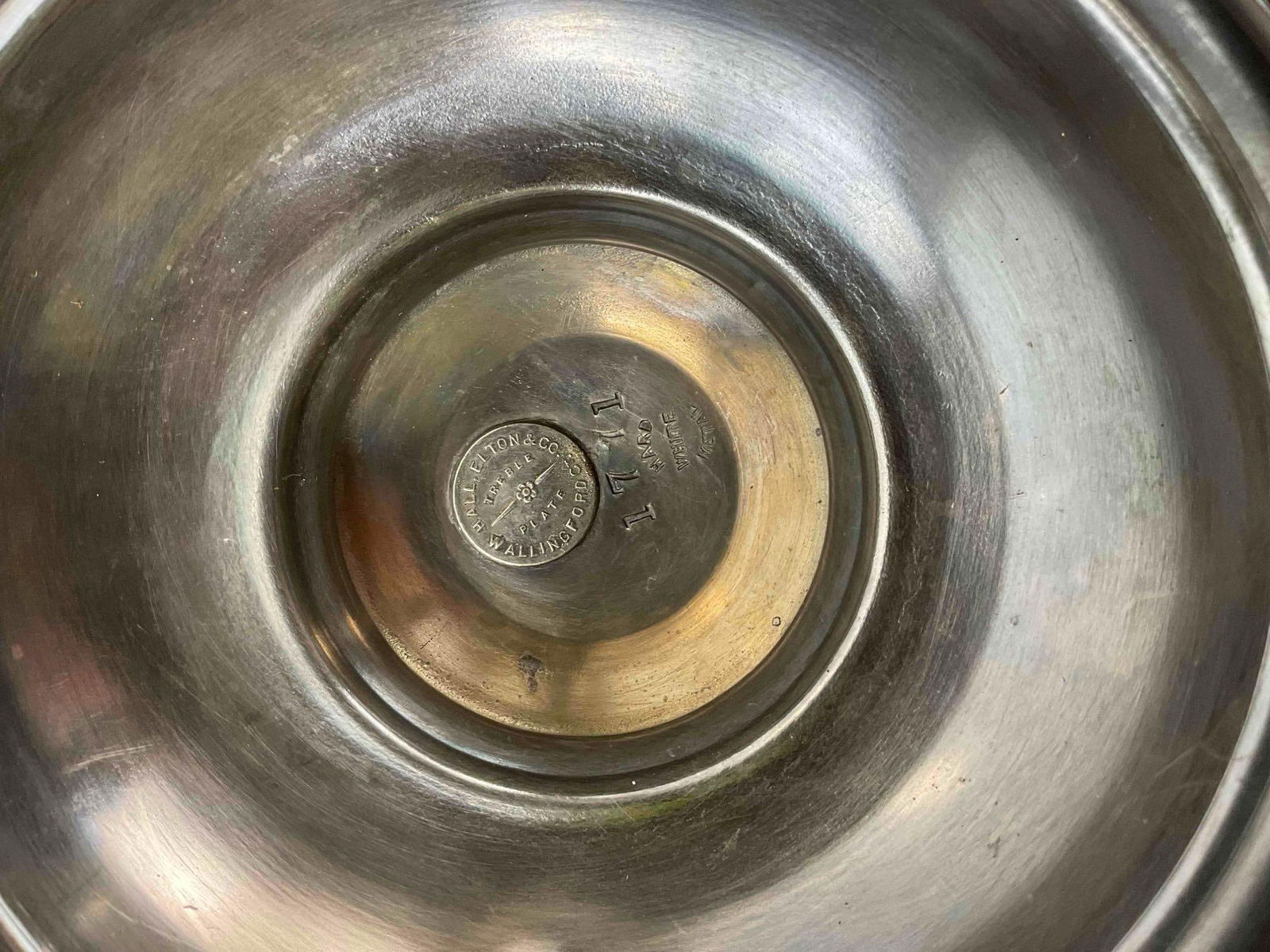 3 pcs Antique Silver Plated Bride Baskets, incl. Reed & Barton and Hall, Elton & Co. See pics. - 9