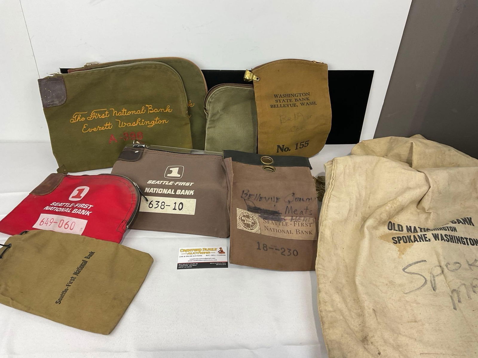 Everett, & 5x Seattle First National Bank Bags & Spokane bag, 2 w/ Locks, Rifkin & another: Appears to be in fair to good shape. The pieces together measures approx 5h x 16w x 9d inches. See pics. E-5360 