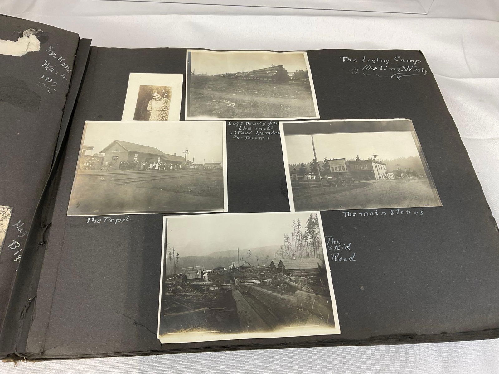 Pair of Antique Photo Albums, Portraits & 1900s Washington, Black & White - 13