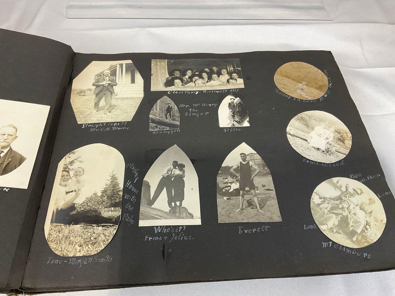 Pair of Antique Photo Albums, Portraits & 1900s Washington, Black & White - 15